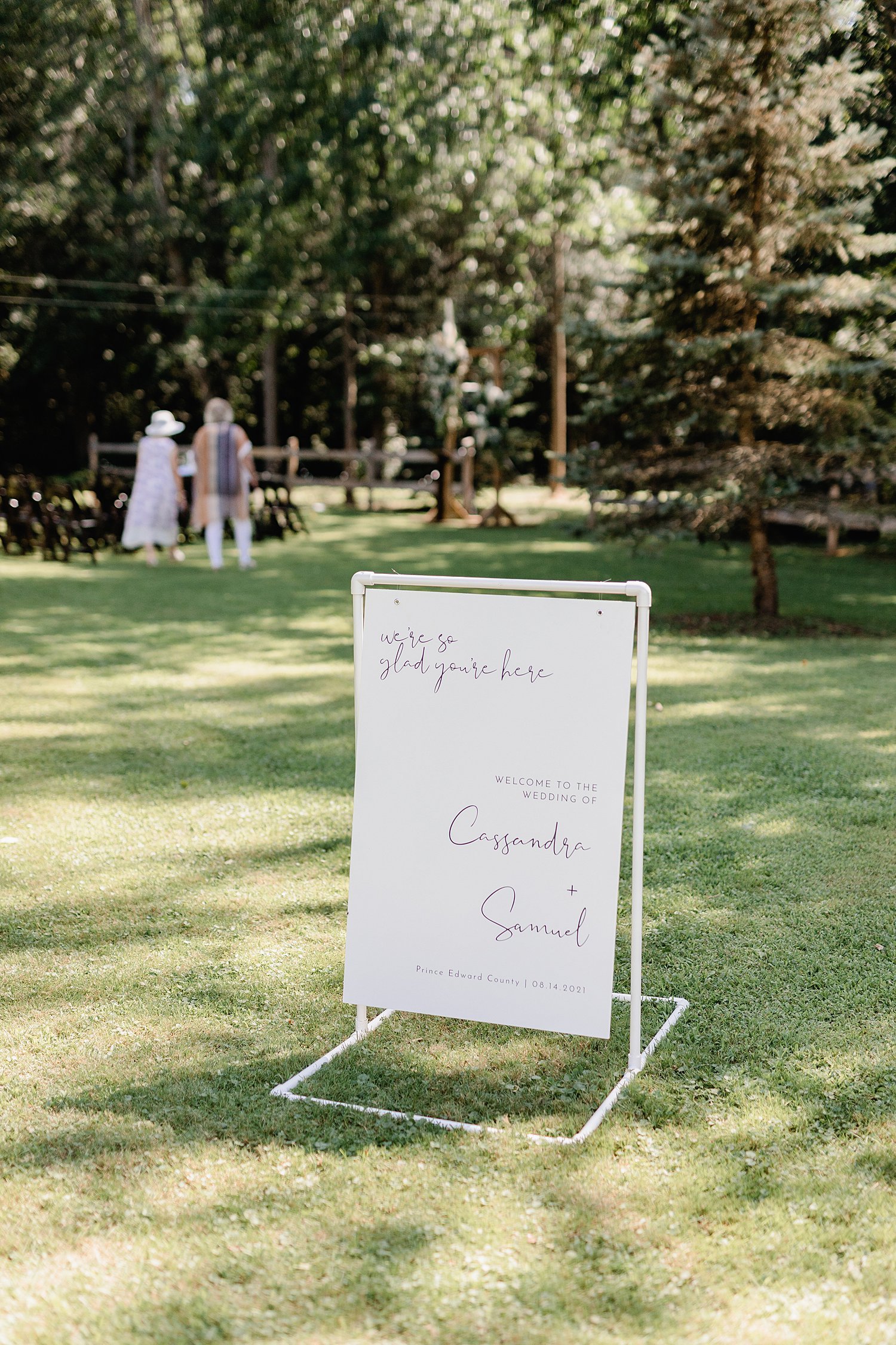 A Summer Wedding in Prince Edward County | Prince Edward County Wedding Photographer | Holly McMurter Photographs_0036.jpg