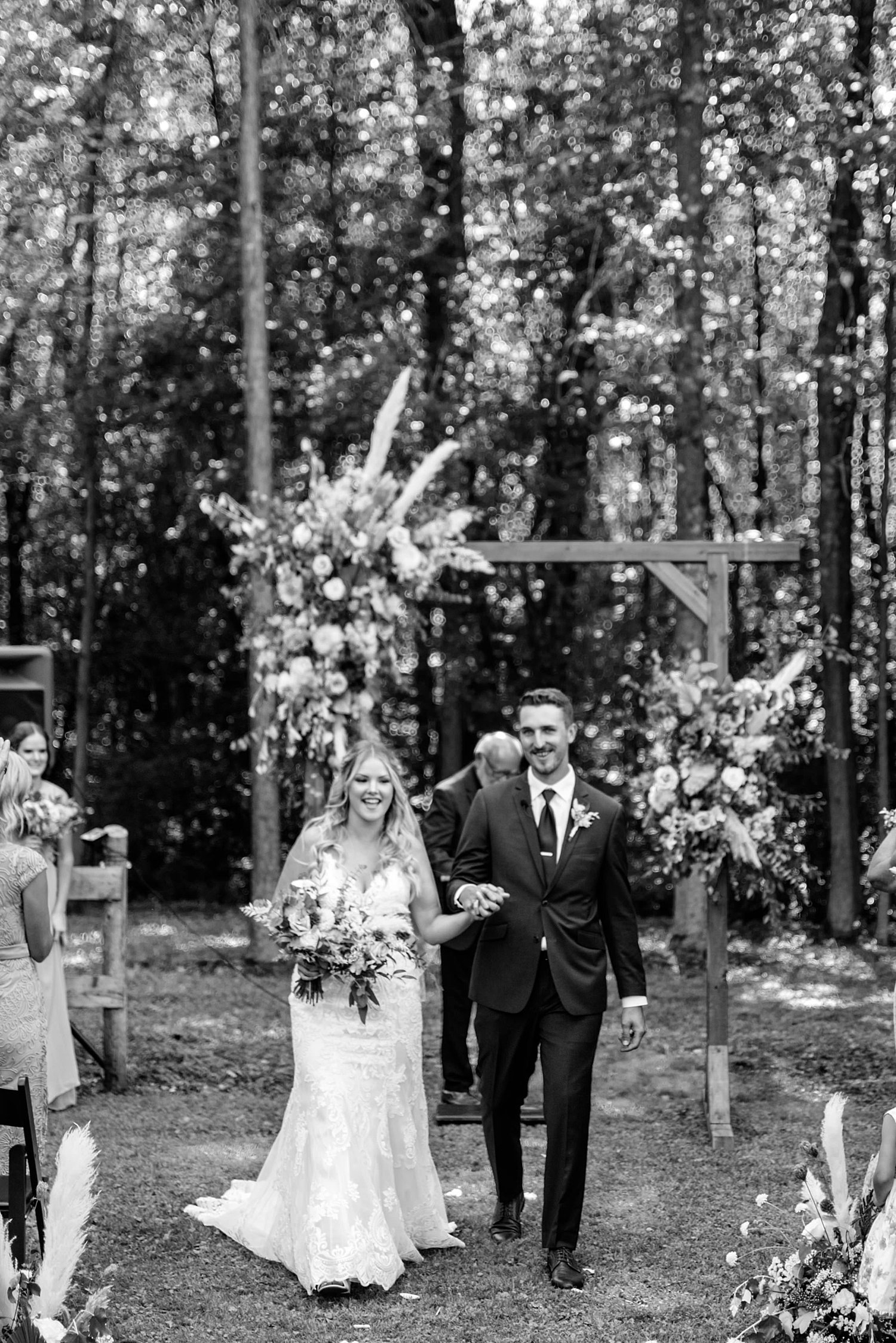 A Summer Wedding in Prince Edward County | Prince Edward County Wedding Photographer | Holly McMurter Photographs_0052.jpg