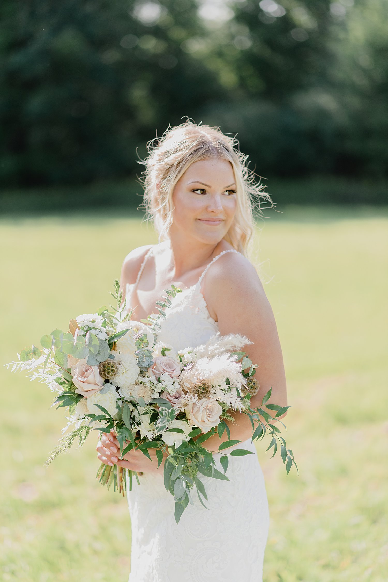 A Summer Wedding in Prince Edward County | Prince Edward County Wedding Photographer | Holly McMurter Photographs_0067.jpg