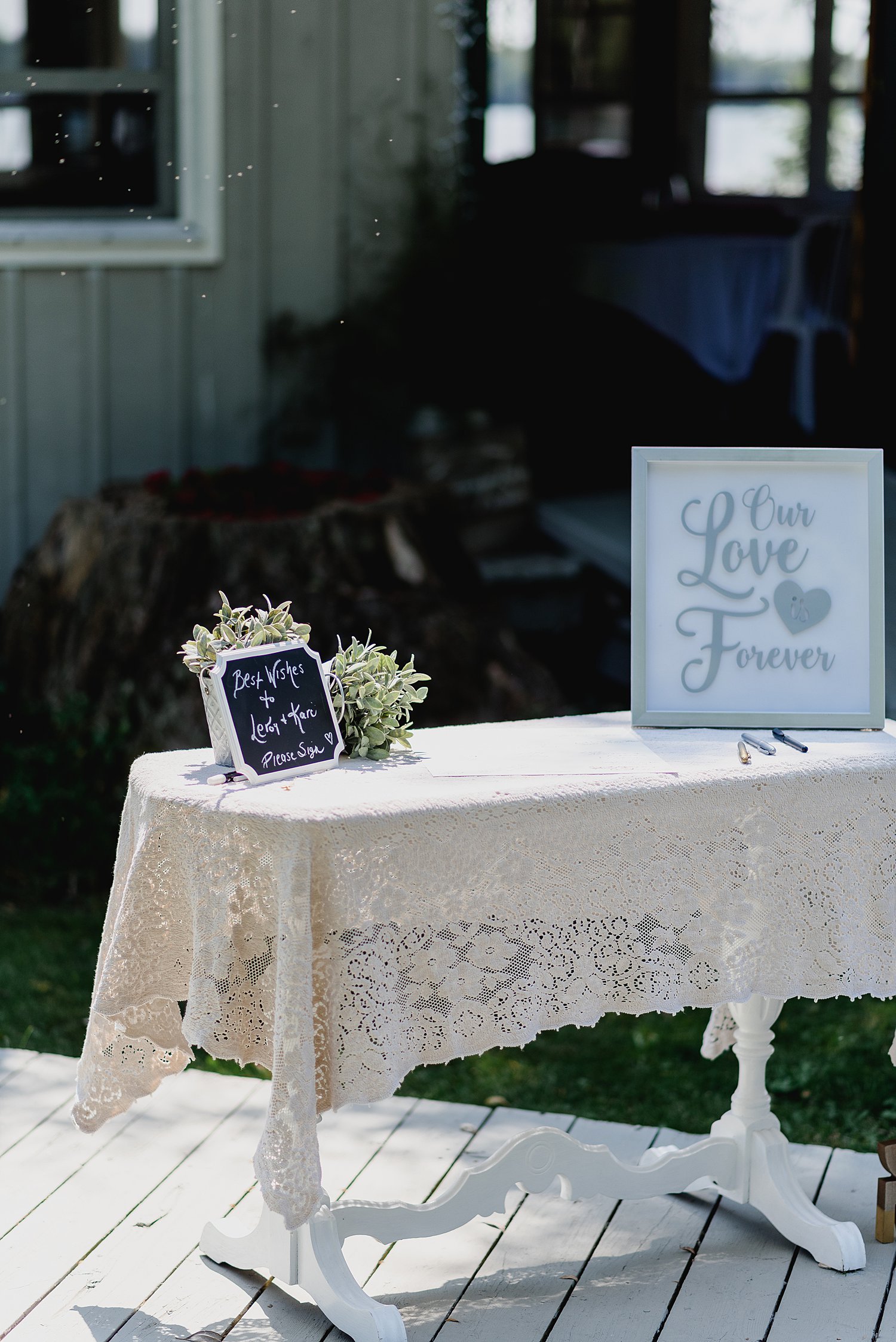 Summer Wedding at Lake on the Mountain | Prince Edward County Wedding Photographer | Holly McMurter Photographs_0015.jpg