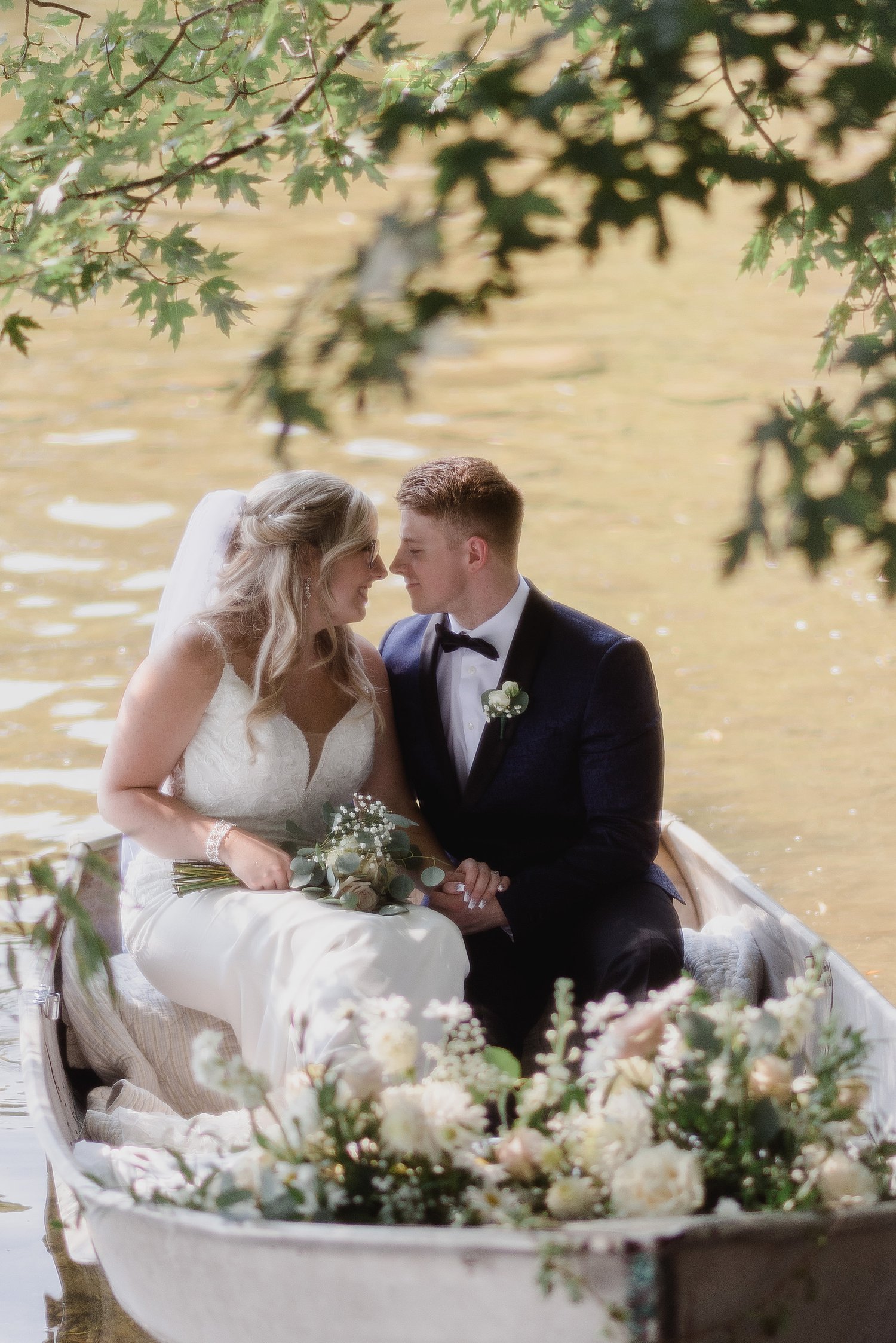 Summer Wedding at Lake on the Mountain | Prince Edward County Wedding Photographer | Holly McMurter Photographs_0073.jpg