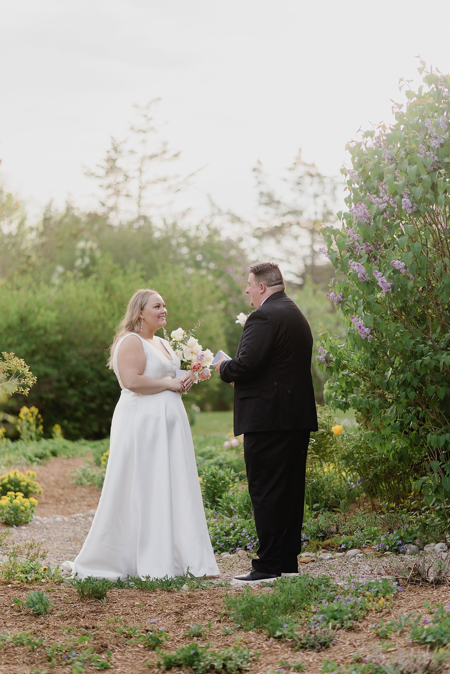 Intimate PEC Micro Wedding | Prince Edward County Wedding Photographer | Holly McMurter Photographs_0043.jpg