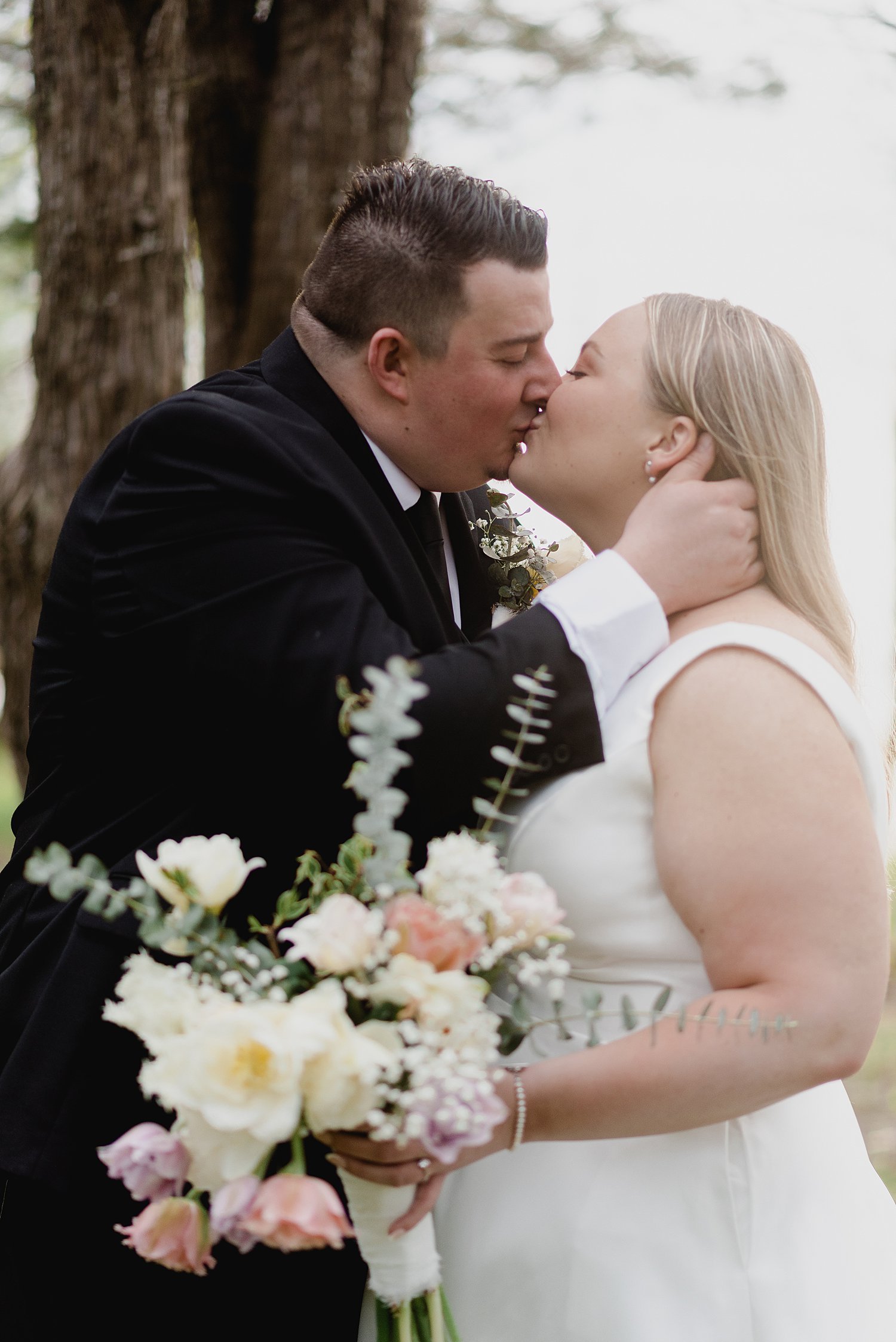 Intimate PEC Micro Wedding | Prince Edward County Wedding Photographer | Holly McMurter Photographs_0070.jpg