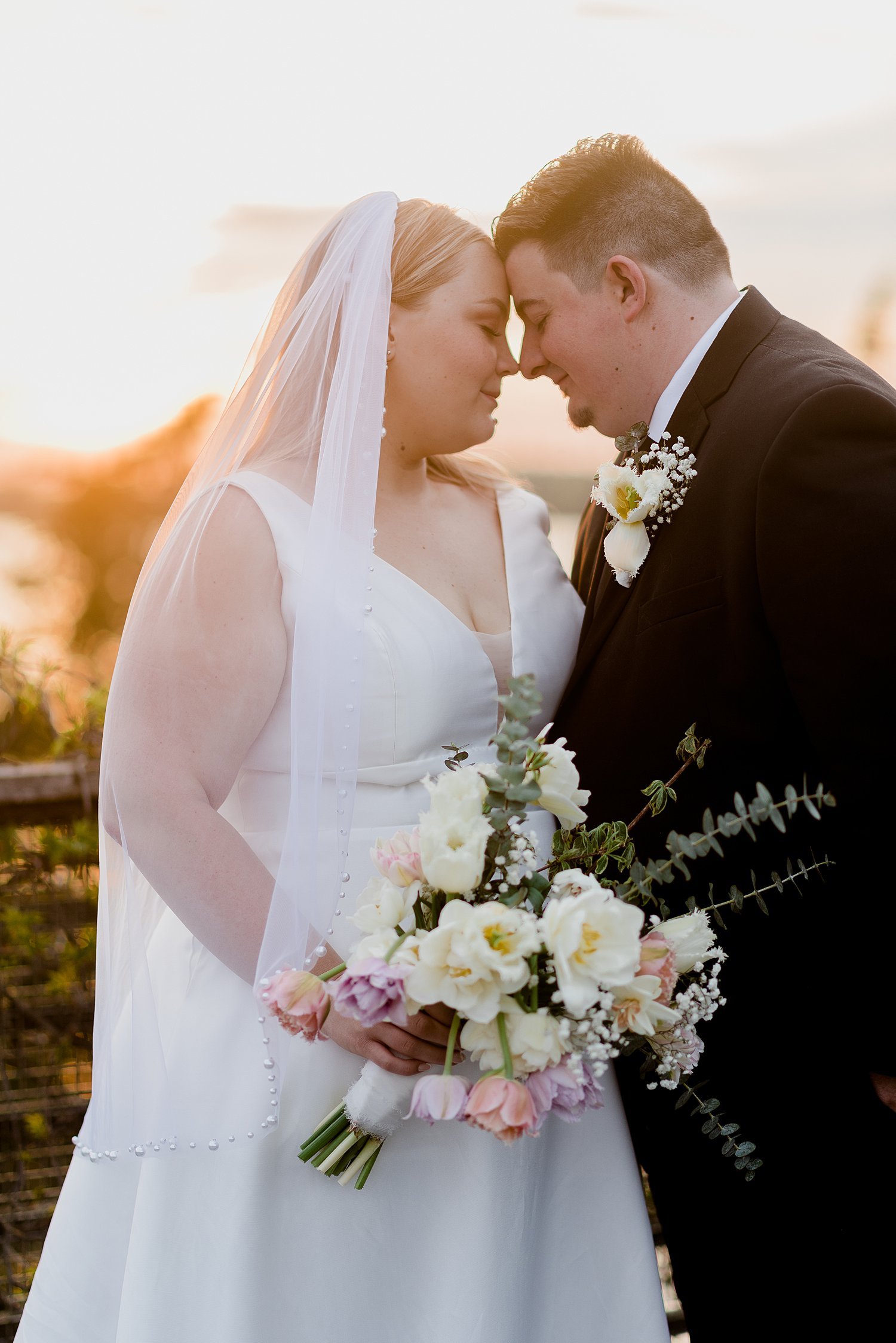 Intimate PEC Micro Wedding | Prince Edward County Wedding Photographer | Holly McMurter Photographs_0120.jpg
