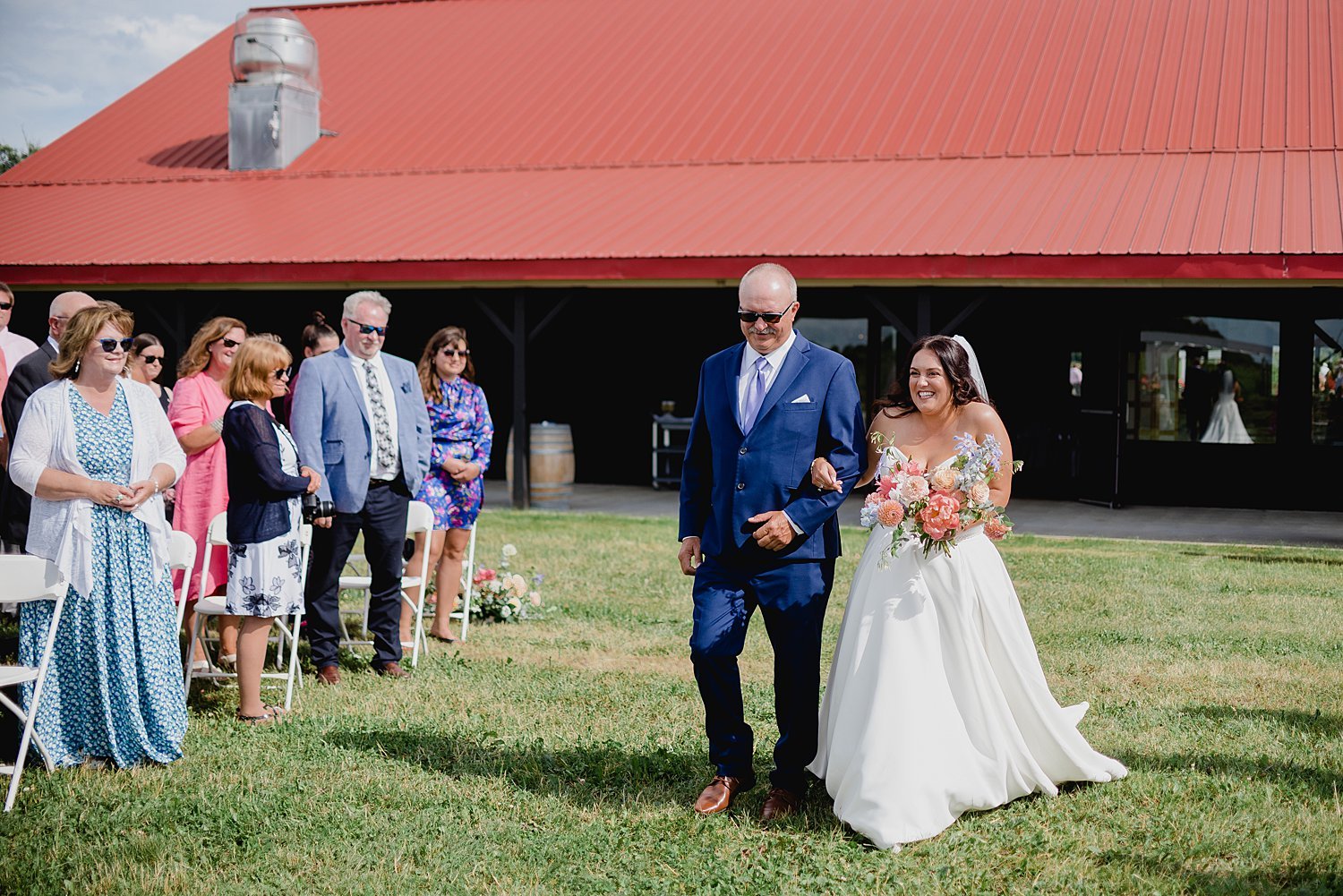 Casa Dea Winery Wedding in Prince Edward County | Prince Edward County Wedding Photographer | Holly McMurter Photographs_0074.jpg