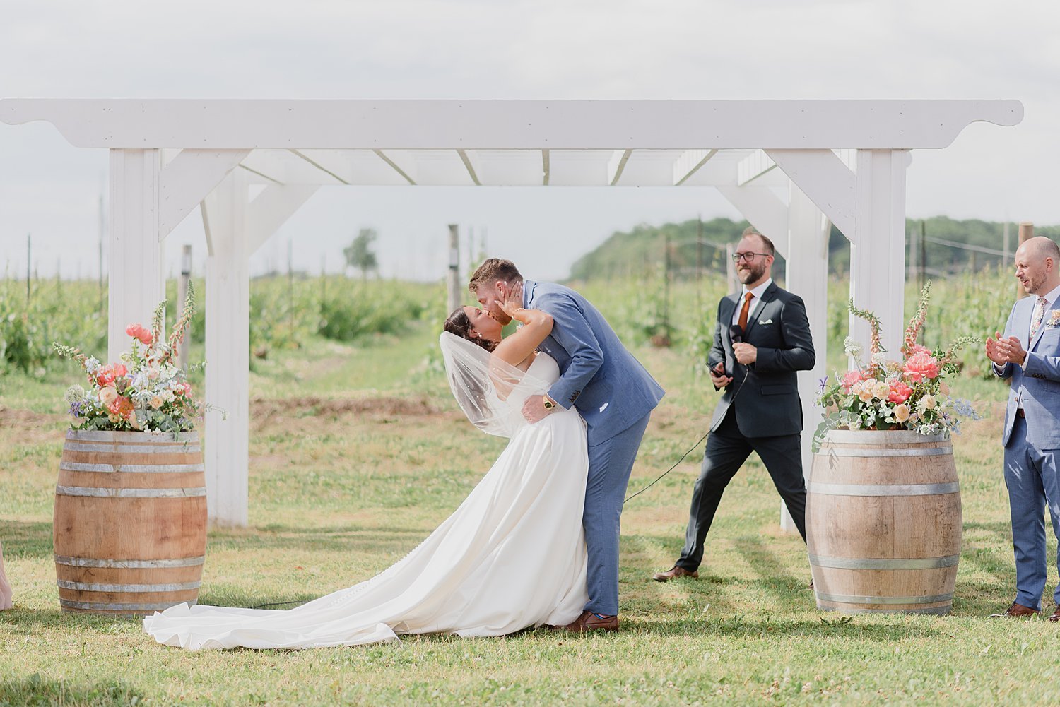 Casa Dea Winery Wedding in Prince Edward County | Prince Edward County Wedding Photographer | Holly McMurter Photographs_0086.jpg