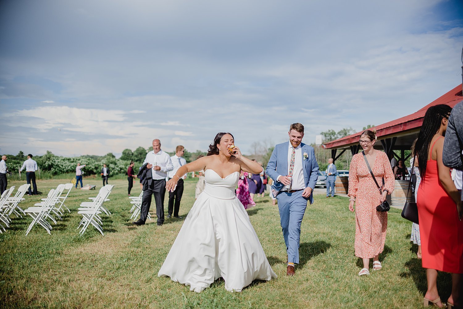 Casa Dea Winery Wedding in Prince Edward County | Prince Edward County Wedding Photographer | Holly McMurter Photographs_0097.jpg