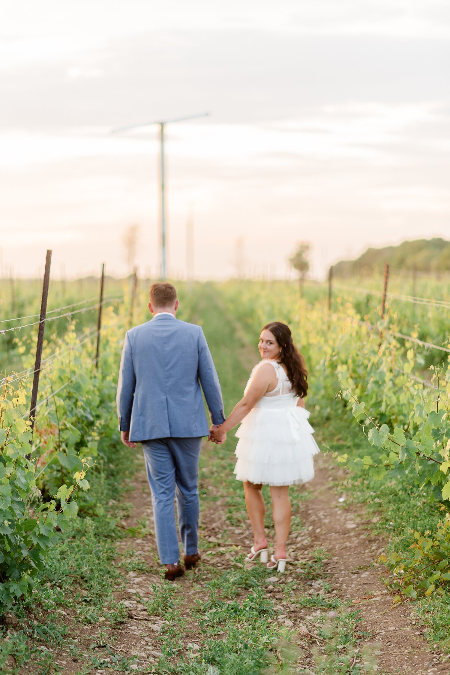 Casa Dea Winery Wedding in Prince Edward County | Prince Edward County Wedding Photographer | Holly McMurter Photographs_0121.jpg