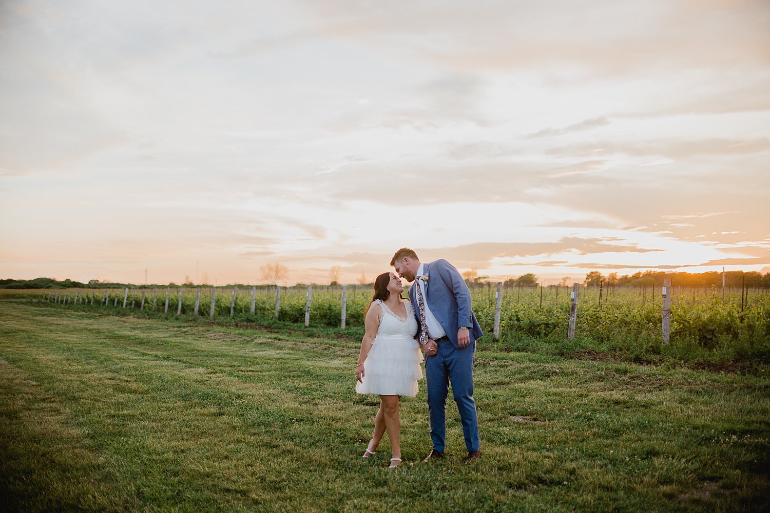 Casa Dea Winery Wedding in Prince Edward County | Prince Edward County Wedding Photographer | Holly McMurter Photographs_0130.jpg