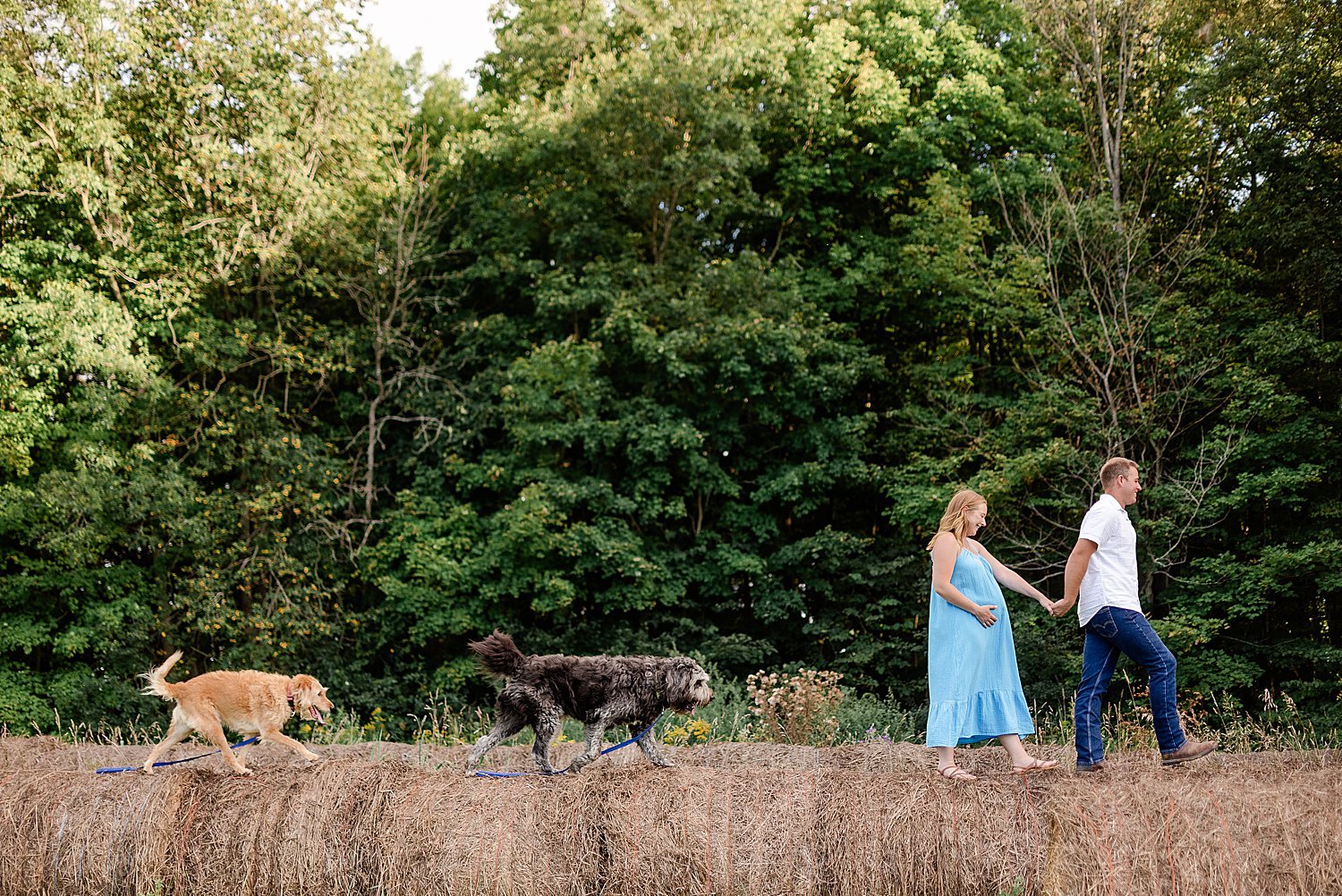 Maternity Session at Wellington Rotary Beach | Prince Edward County Wedding Photographer | Holly McMurter Photographs_0005.jpg