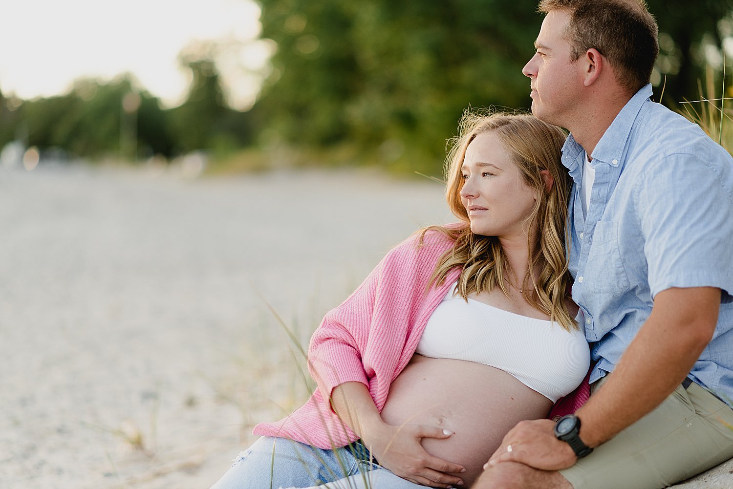 Maternity Session at Wellington Rotary Beach | Prince Edward County Wedding Photographer | Holly McMurter Photographs_0024.jpg