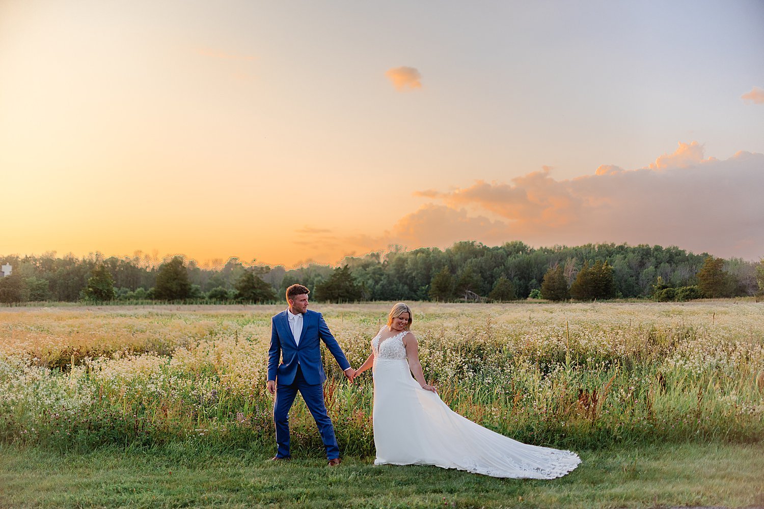 Cherryvale - Prince Edward County Wedding Venues | Holly McMurter Photographs_0011.jpg