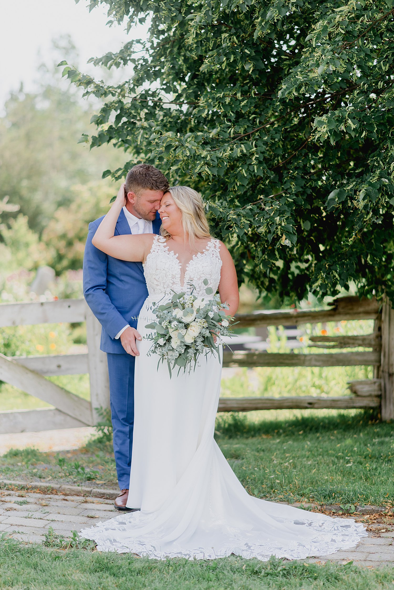 Cherryvale Wedding in Prince Edward County | Holly McMurter Photographs_0020.jpg