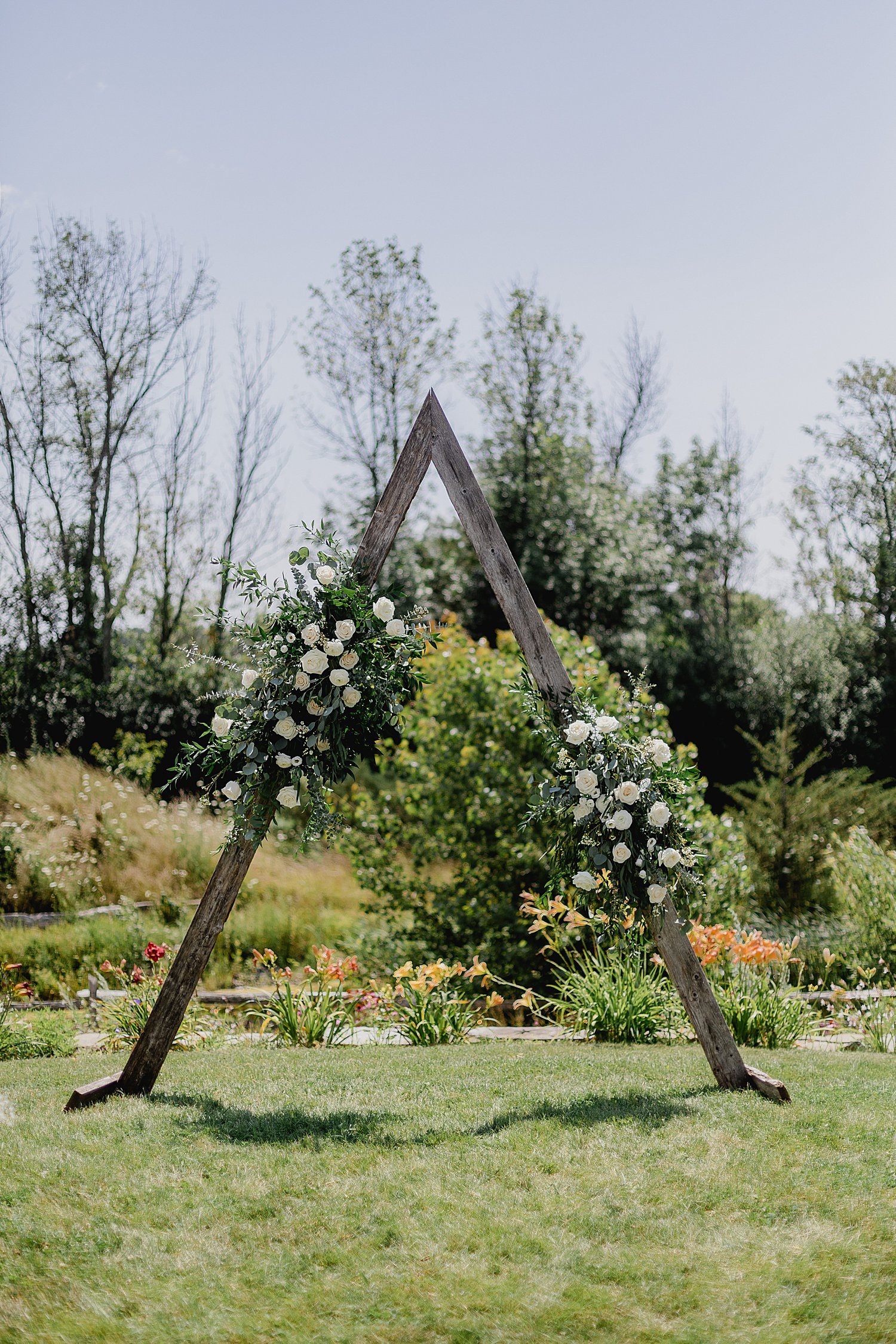 Cherryvale Wedding in Prince Edward County | Holly McMurter Photographs_0027.jpg