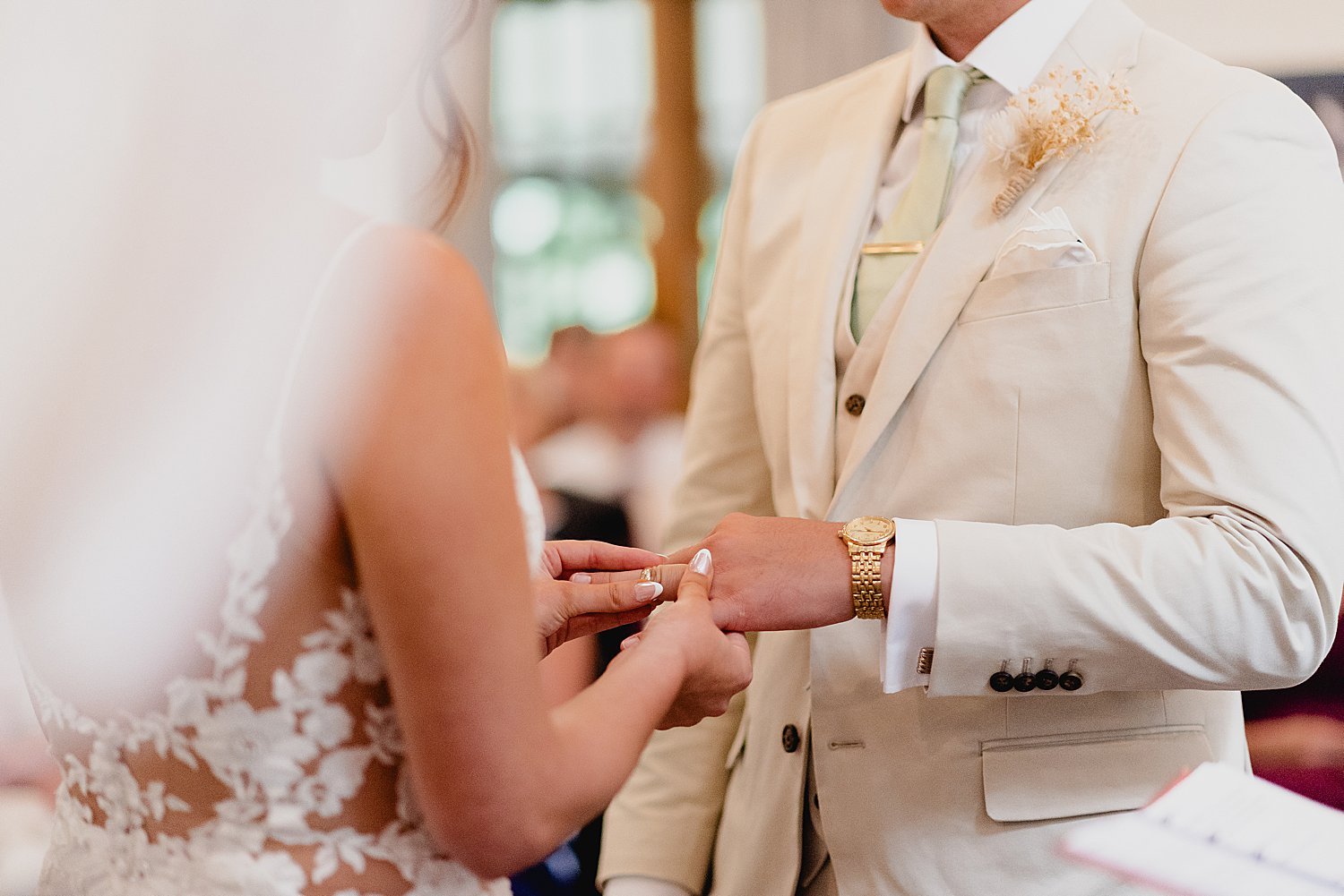 Rainy Wedding Day at Opinicon Resort  | Prince Edward County Wedding Photographer | Holly McMurter Photographs_0067.jpg