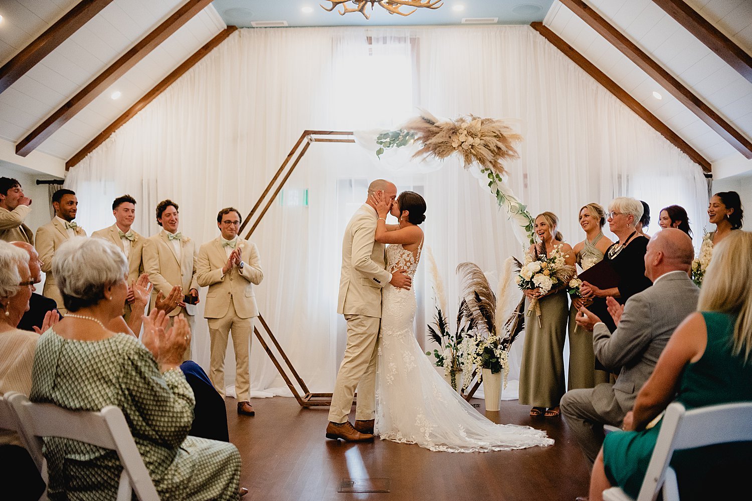 Rainy Wedding Day at Opinicon Resort  | Prince Edward County Wedding Photographer | Holly McMurter Photographs_0069.jpg
