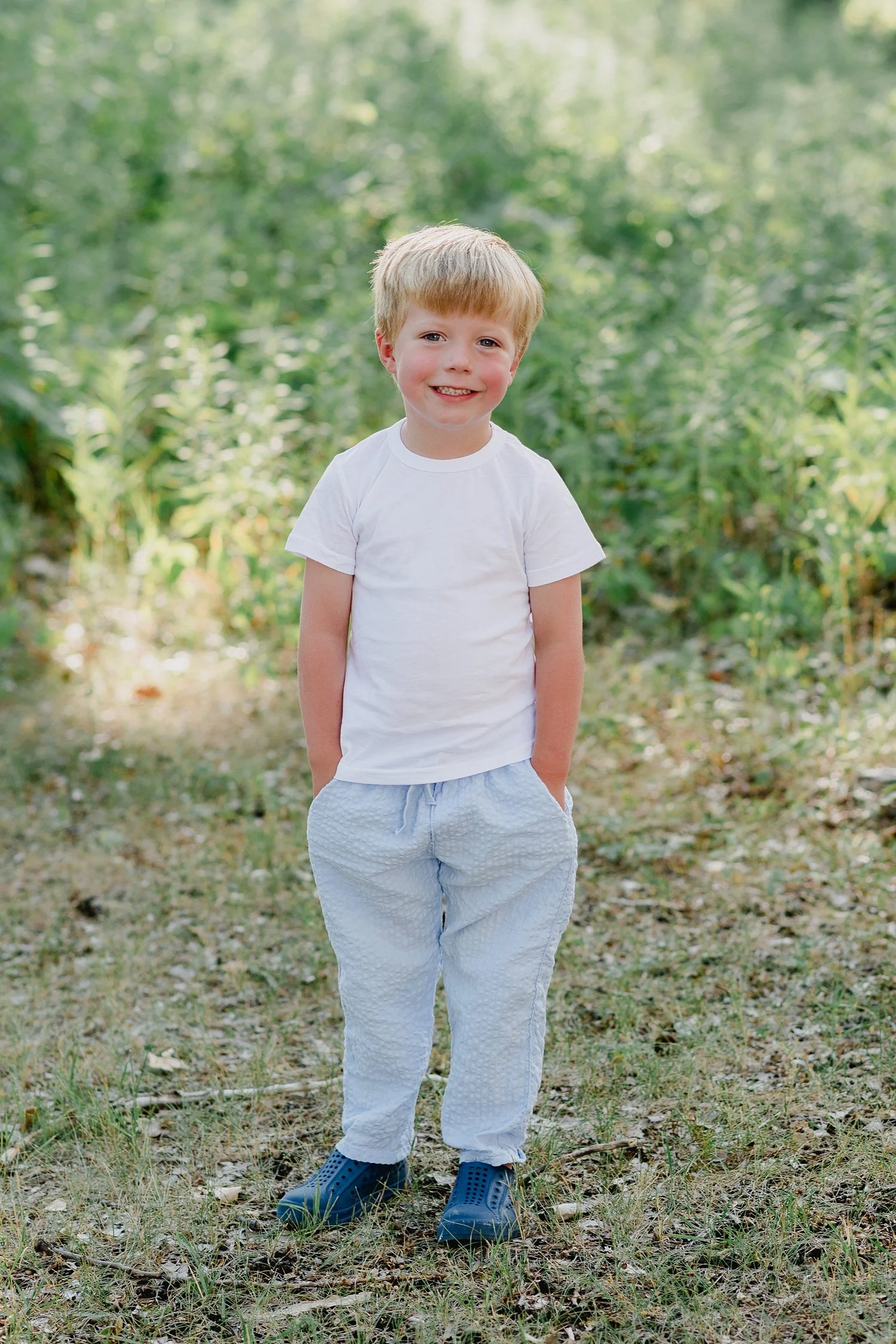 Wellington Beach Maternity Family Session | Prince Edward County Photographer | Holly McMurter Photographs_0009.jpg