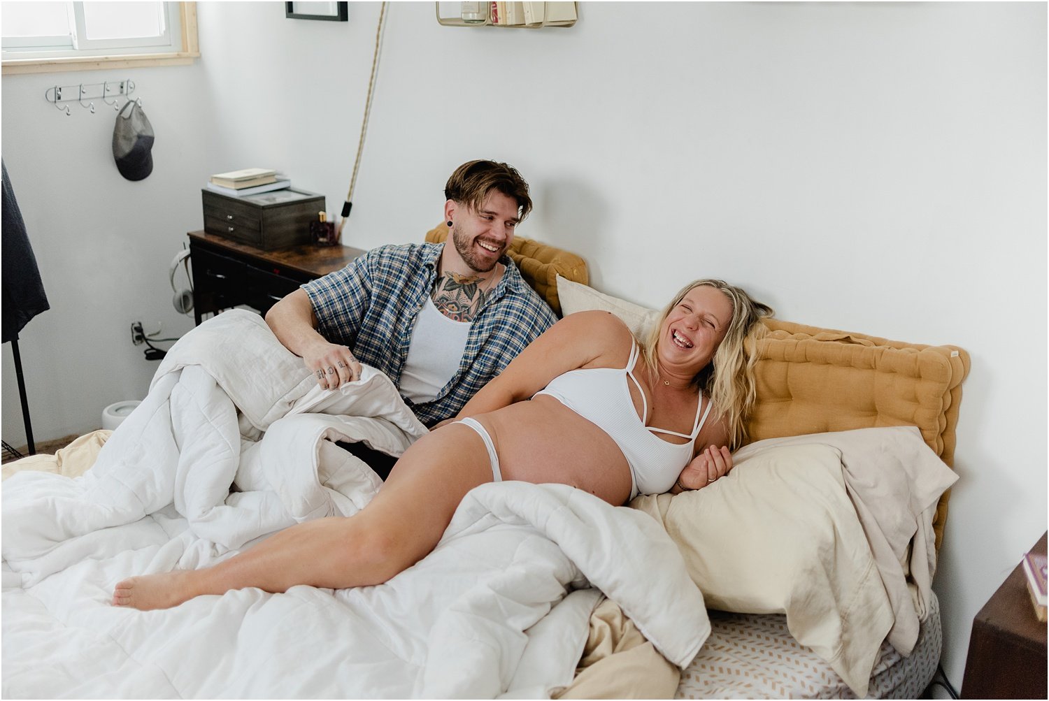 Cozy Winter In-Home Maternity Session | PEC Photographer, Holly McMurter Photographs_0001.jpg