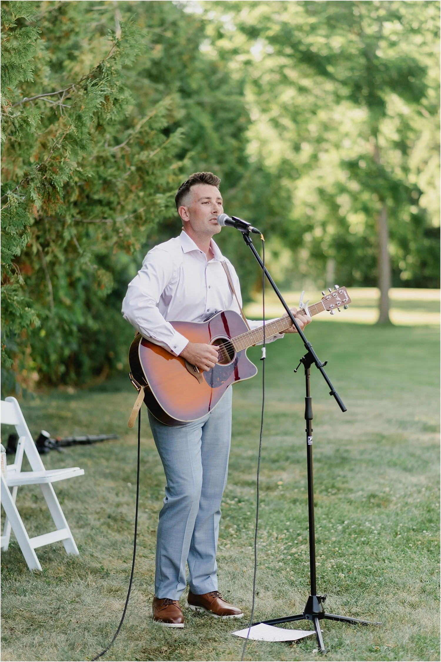 Prince Edward County backyard wedding ceremony | Holly McMurter Photographs_0004.jpg