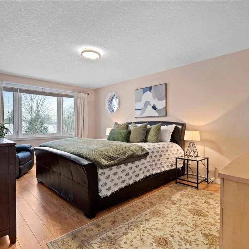 Snow & Stone - AW112B (31" x 41")