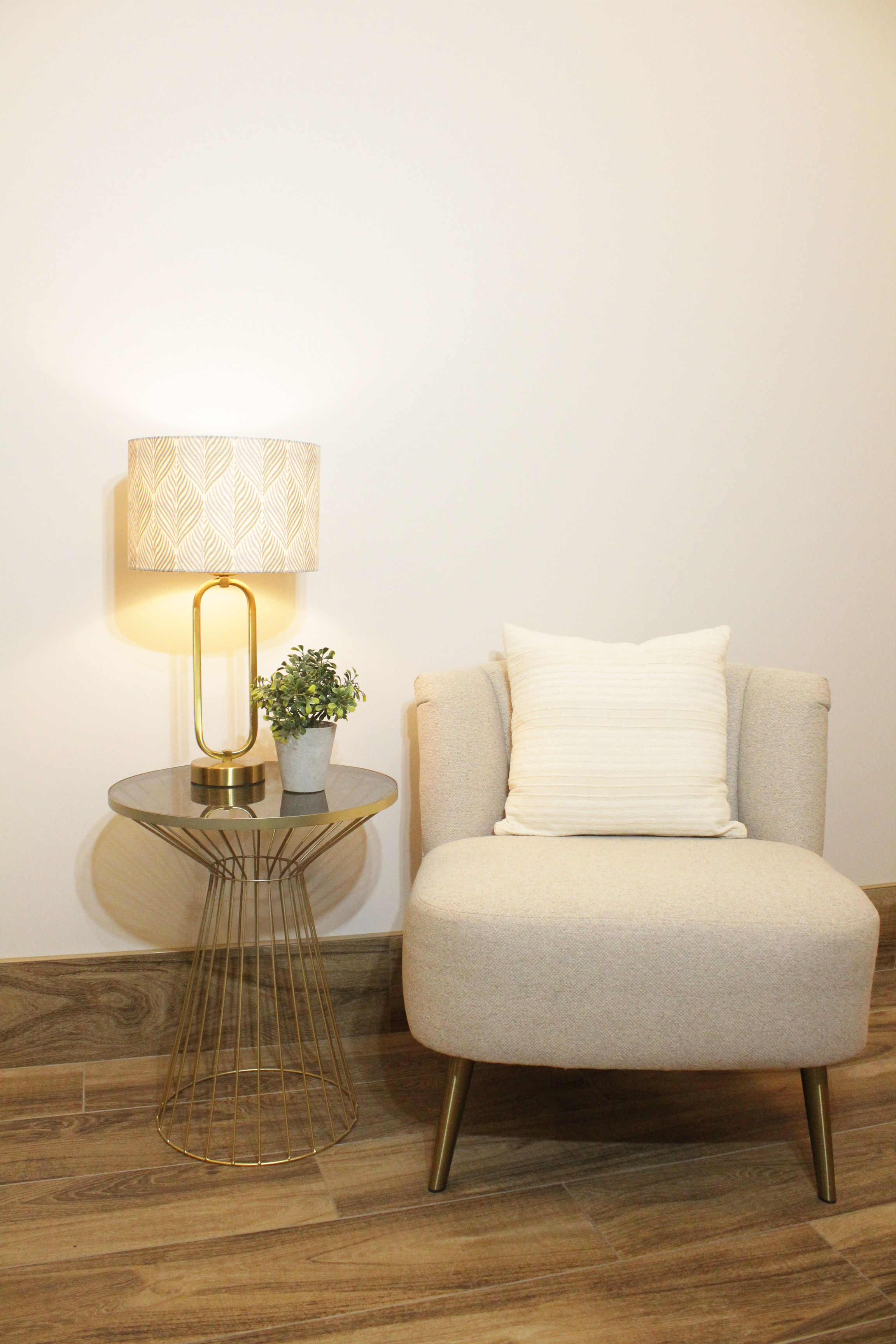 Oval Gold Hollow Lampstand - LP61