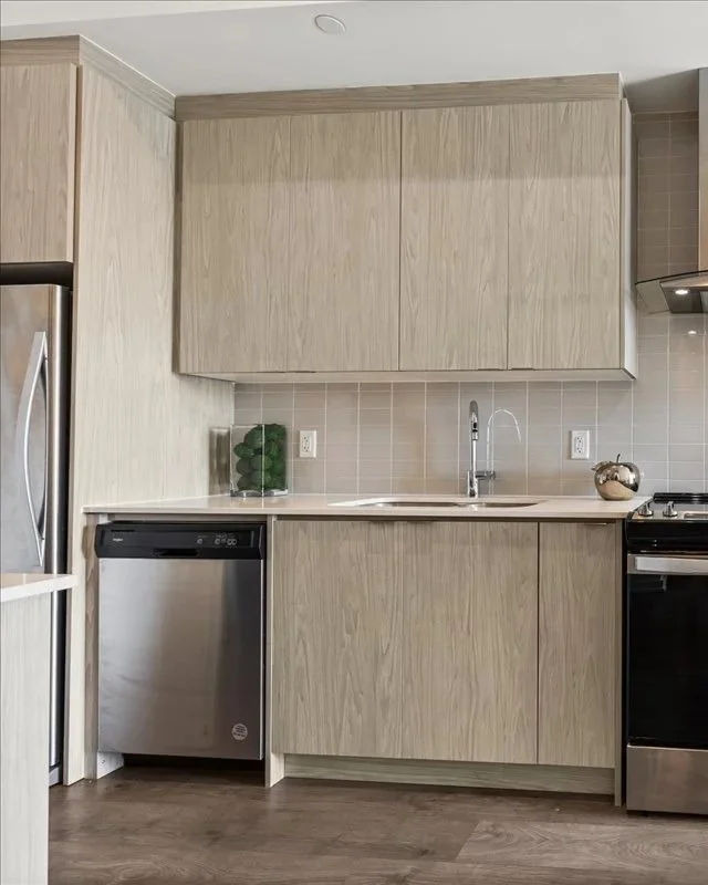 Rectangular Glass Decorative Accessory with Green Filler - DA159