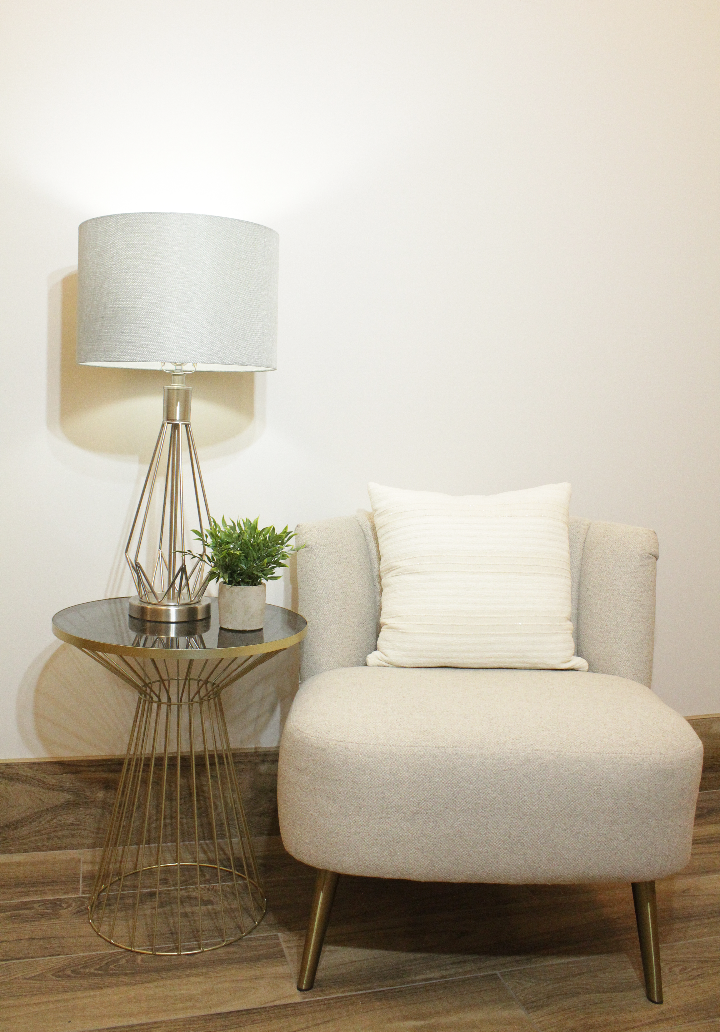 Grey Spider Lampshade with Silver Wiring - LS33