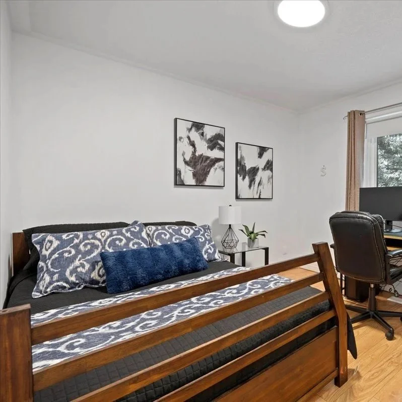 Dark Blue & White Patterned Queen Coverlet - BD72