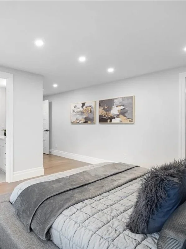 Greys in Gold - AW98B (25" x 38")