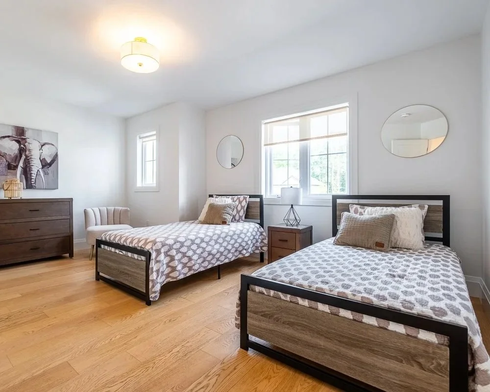 Black Geometric Hollow Lamp Stand - LP9