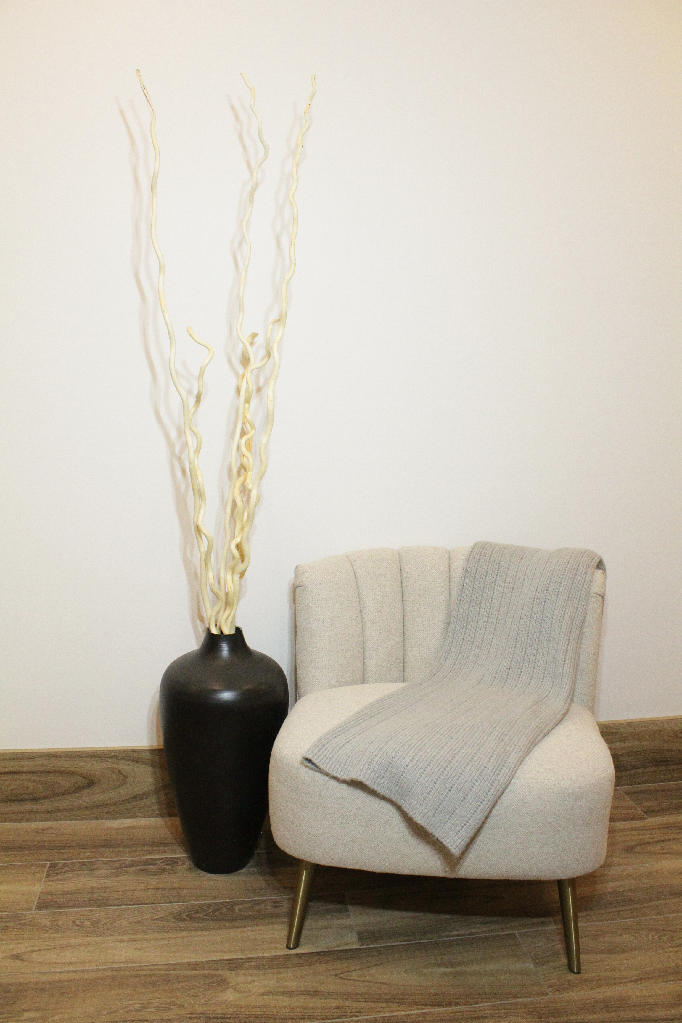 White Floor Decor Filler - FDF2