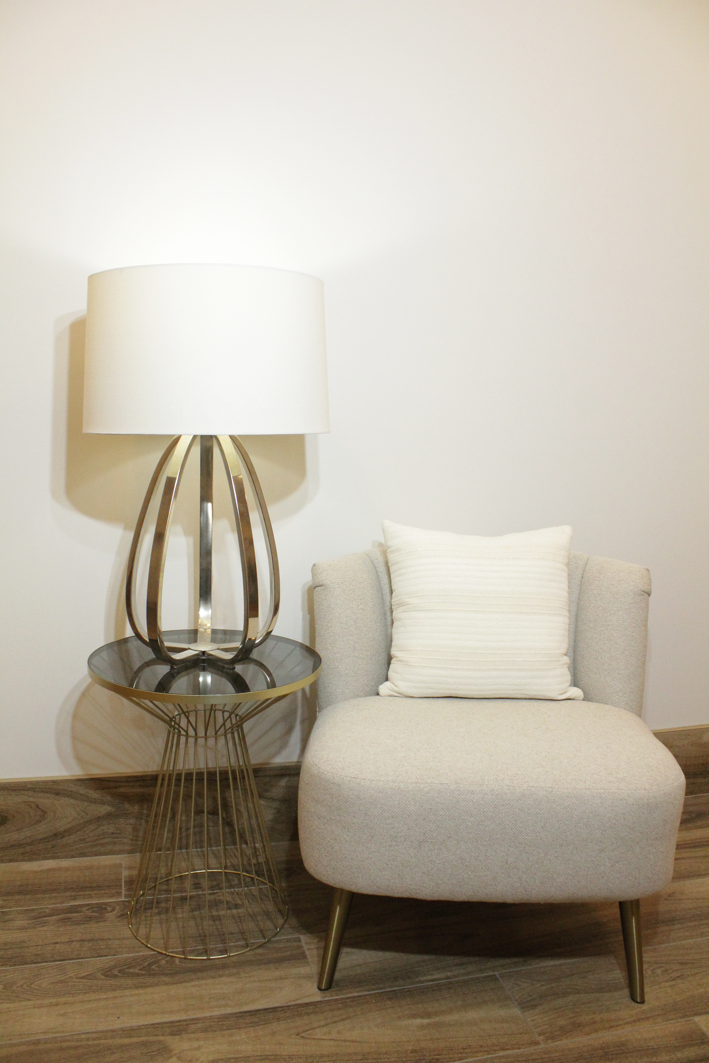 White Spider Lampshade with Silver Wiring - LS11