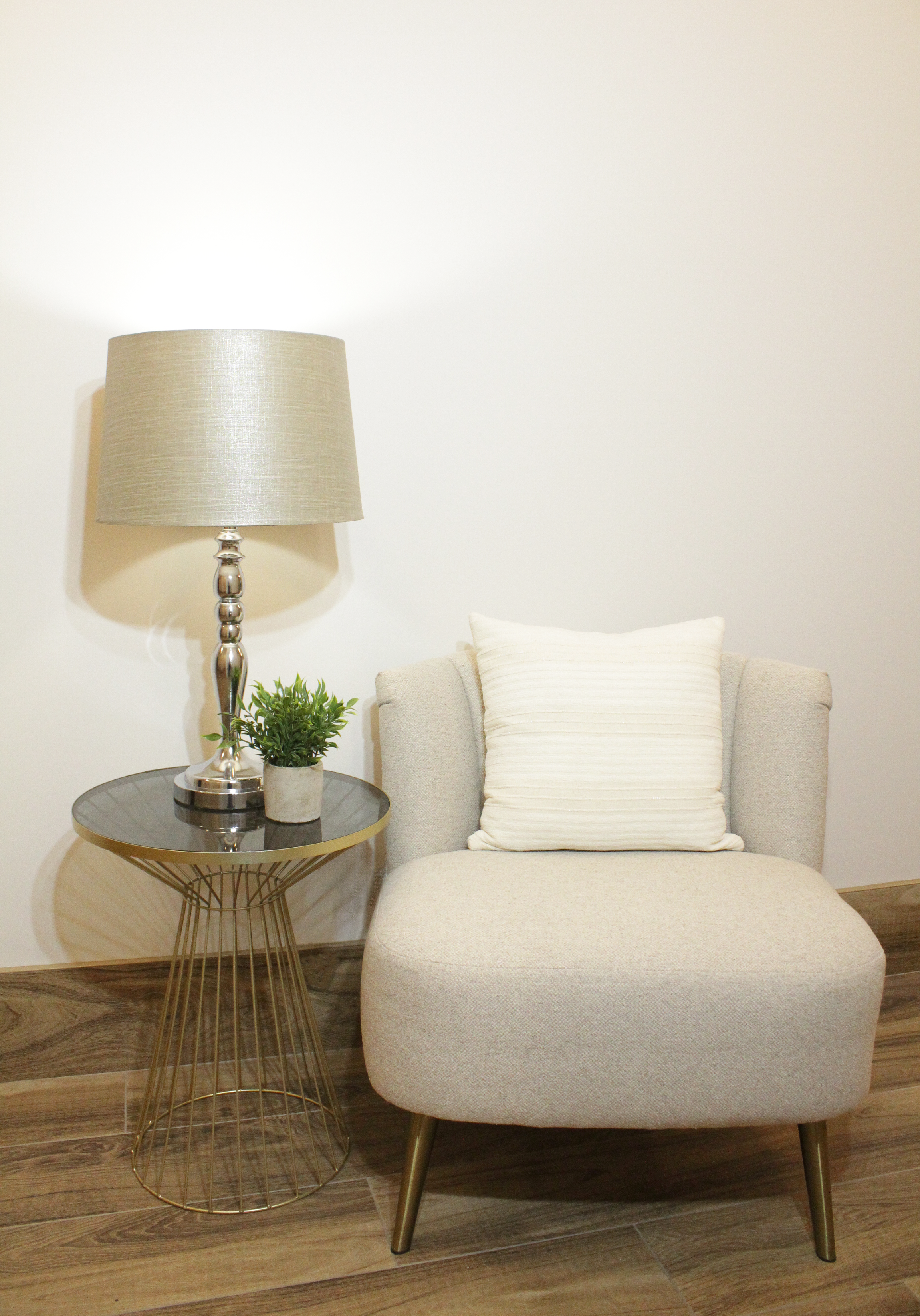 Beige Spider Lampshade with Silver Wiring - LS17