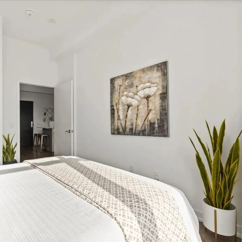 Flower City - AW569 (39" x 39")