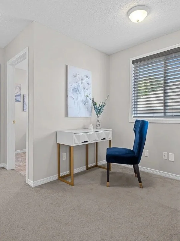 Frosted Geraniums - AW476 (24" x 36")