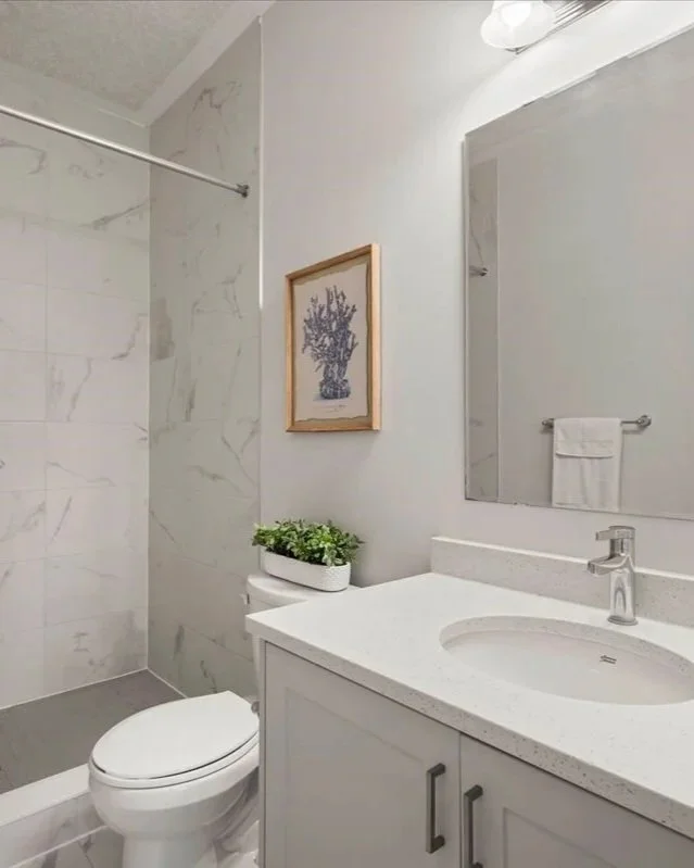 Blue Sea Plant - AW606E (17" x 21")