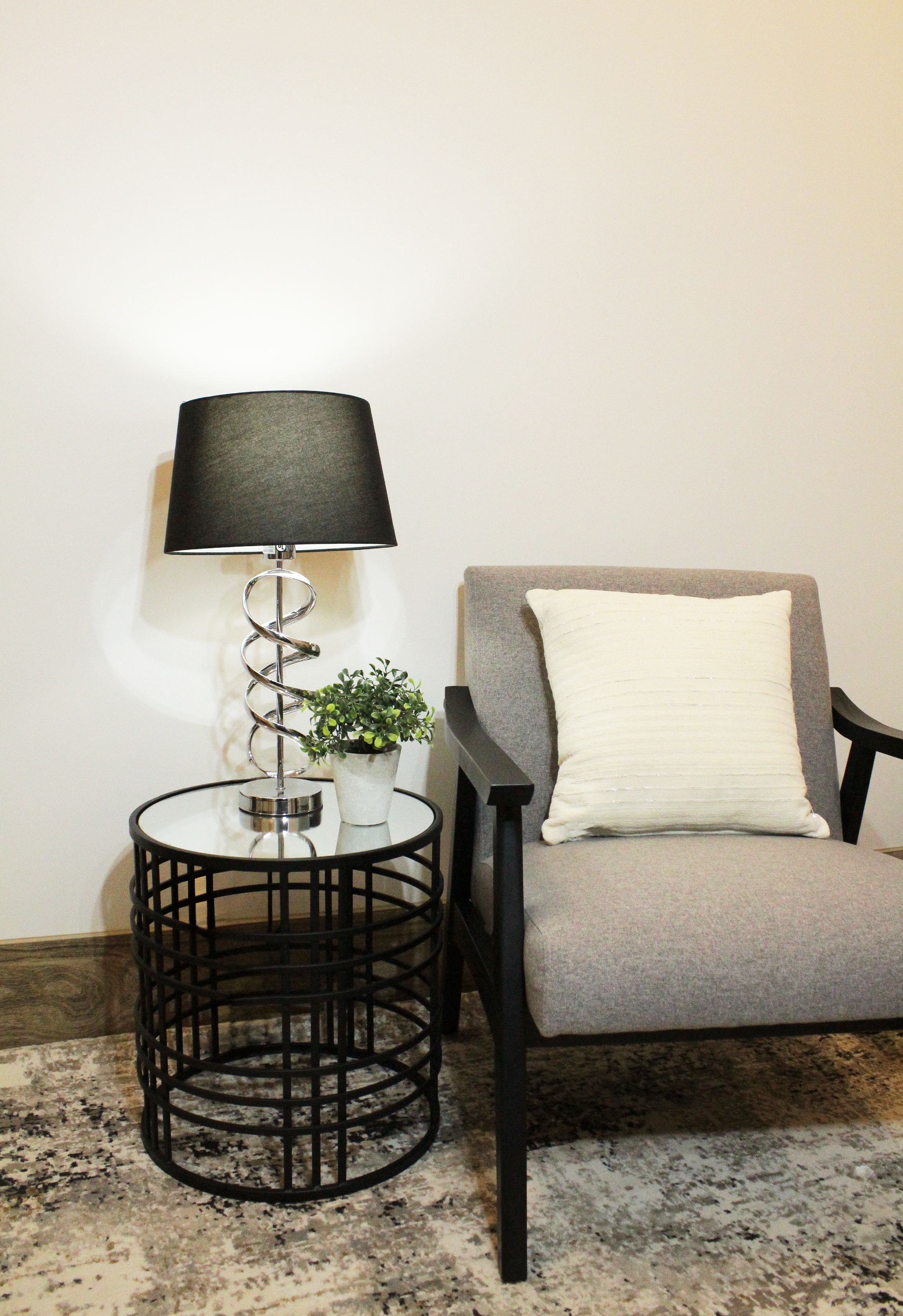 Chrome Spiral Lamp Stand - LP67