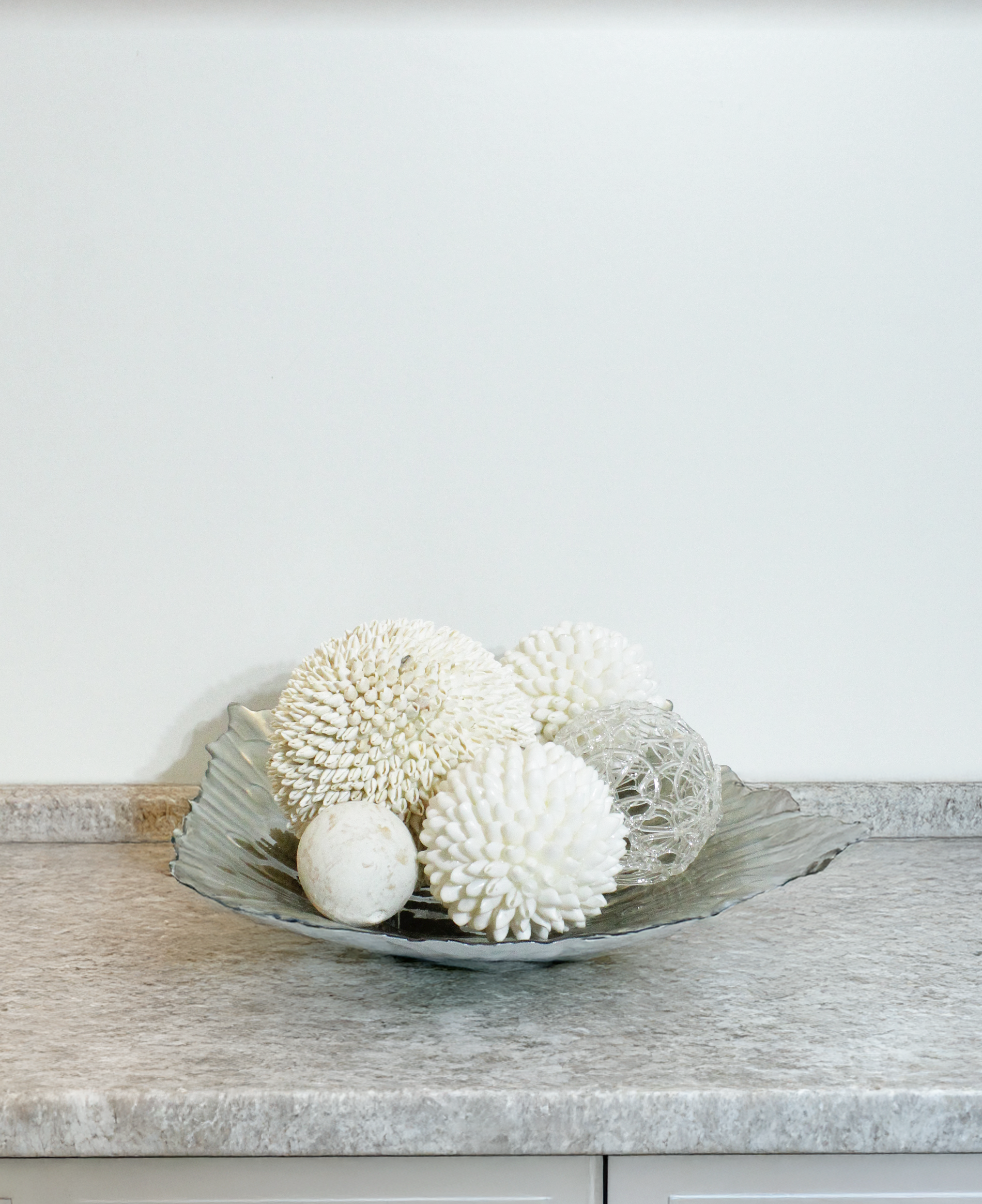 White Wooden Decorative Ball - DB30