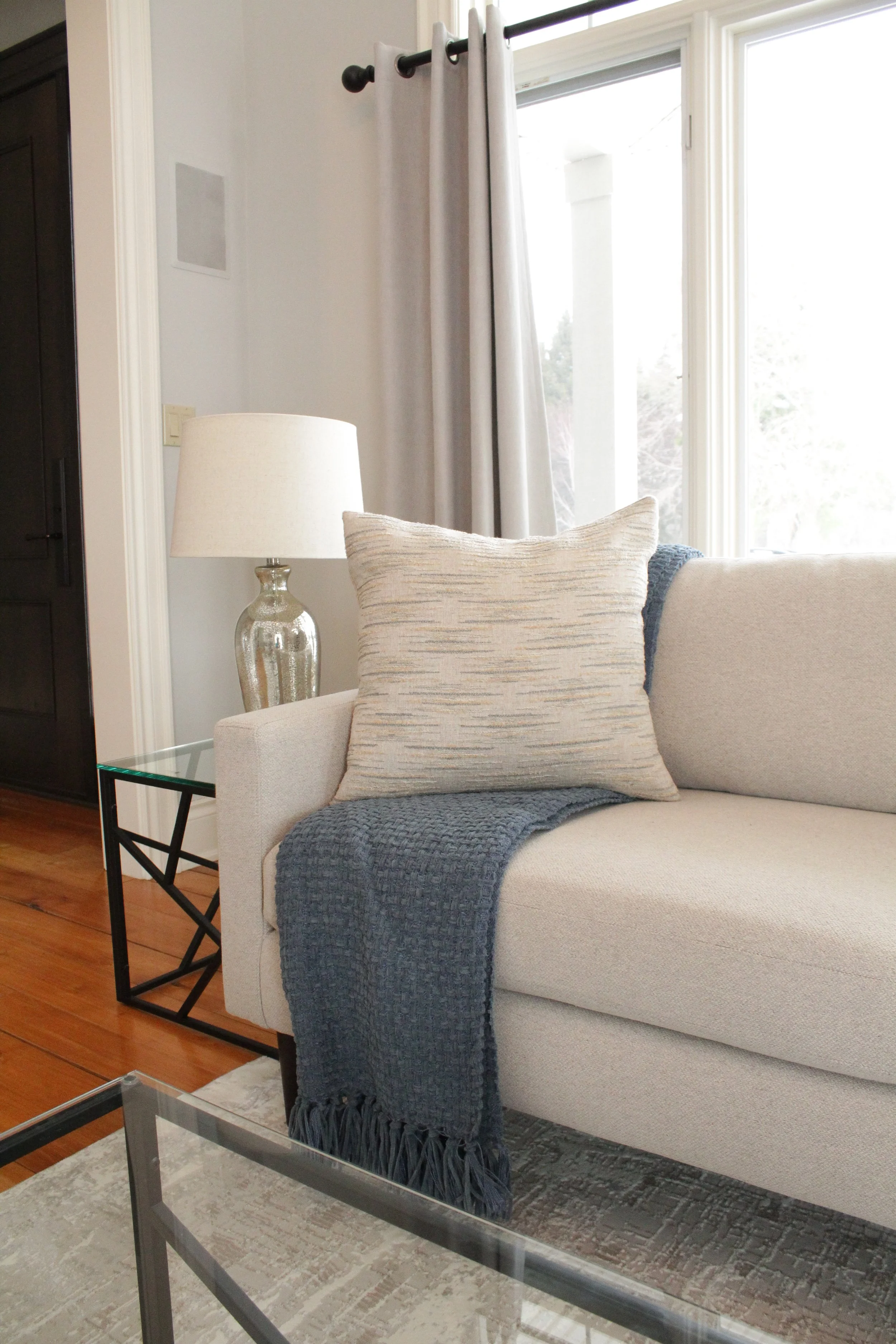 Blue Throw Blanket with Tassels - TB64