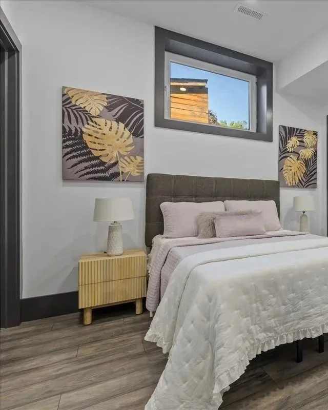 Cheyenne (Light Wood) - NT1B