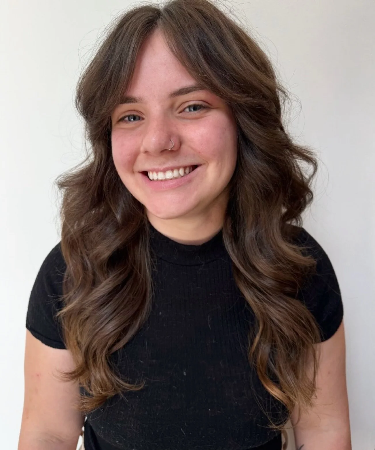 Obsessed ✨
&bull;
&bull;
Classic haircut on these dreamy locks by: @amy.collinshair 🫶🏽
&bull;
&bull;
&bull;
#maneaddicts #modernsalon #maneinterest #beautylaunchpad #hairstory #hairstorystudio #kentucky #kentuckyhairs #louisville #louisvillestylist