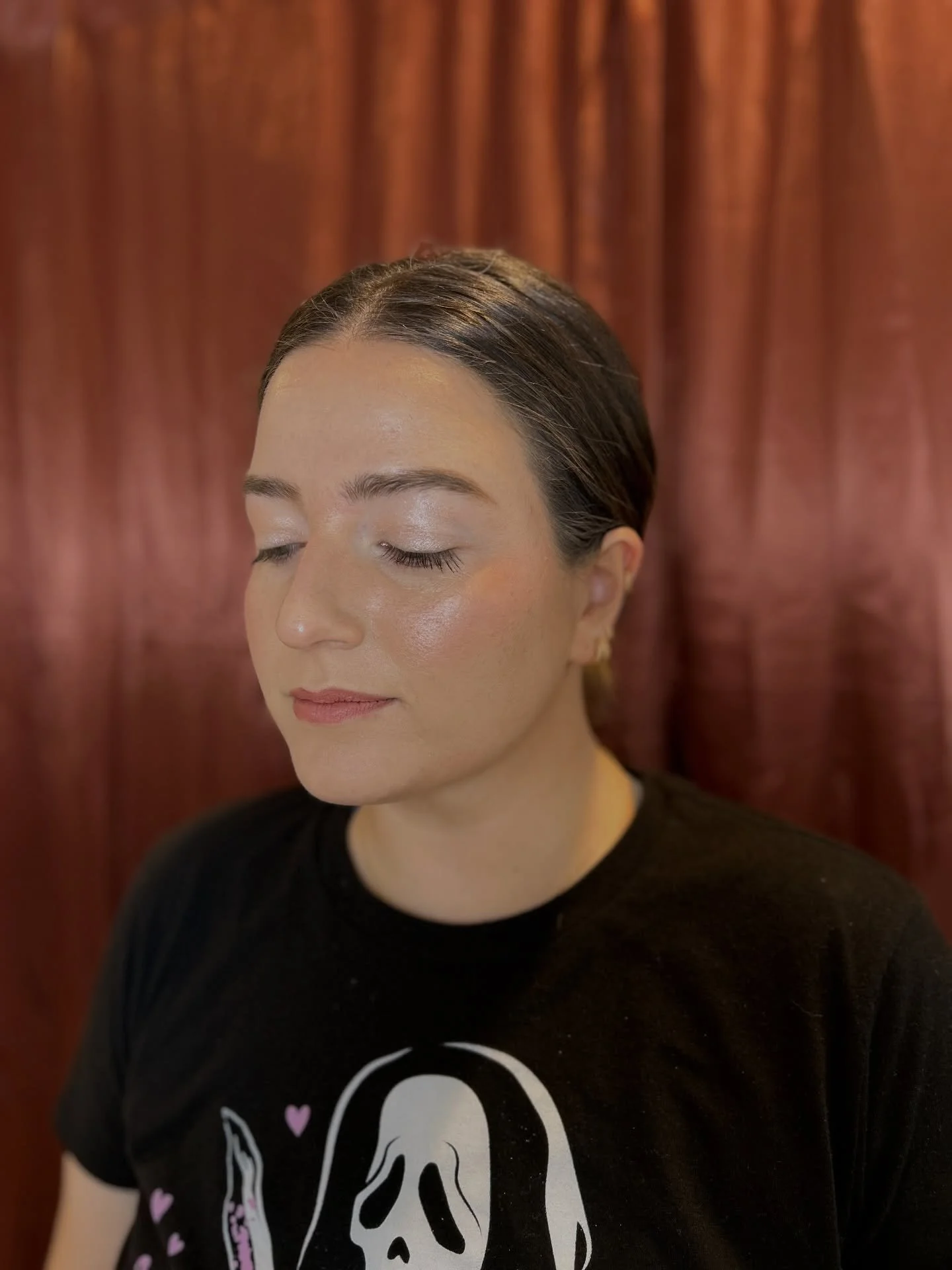 DID YOU KNOW? ✨📣
&bull;
@thesparoomlouisville is not only a magician in the spa room but  also out. Emma educates for @skinscriptrx , fixes our skin, takes care of her weiner dogs &amp; does our makeup for all of our events. 👑
&bull;
&bull;
So grat