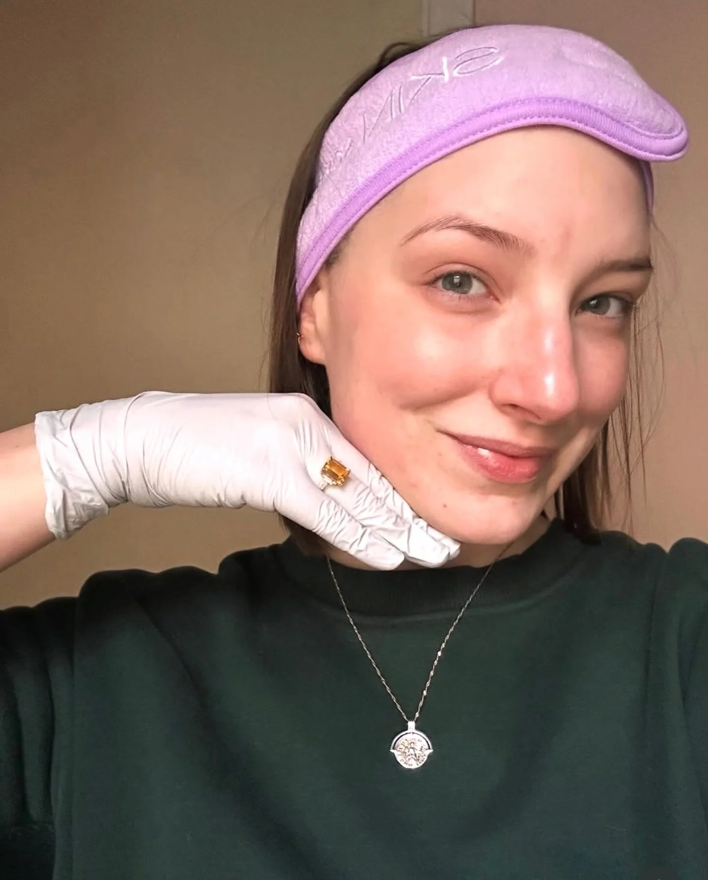 That&rsquo;s MRS. @thesparoomlouisville to you! 🫰
&bull;
&bull;
Love is in the air (&amp; the spa room) 〰️ Come get a facial from Emma&rsquo;s new sparkley friend. We really like her. 🖤
&bull;
Congrats to you Emma! 🫶🏽