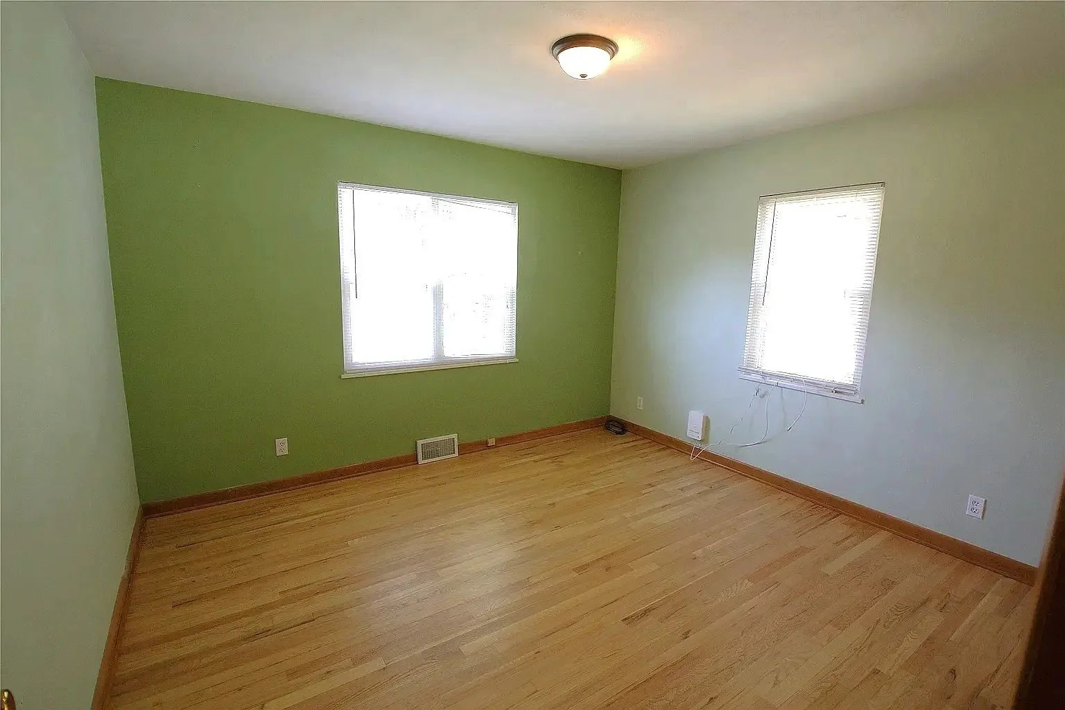 3333 61st St-DSM Photo 9.jpeg