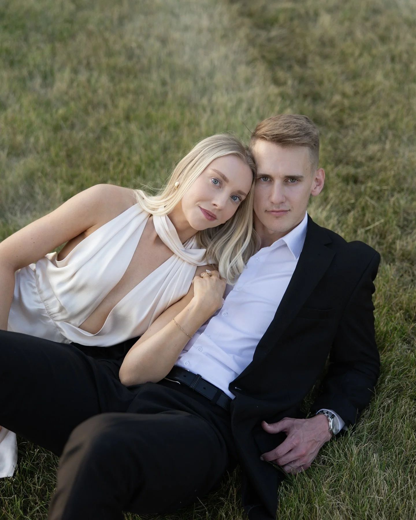 Tess & Ryan | engagement photos on a mix of all mediums 🦢 digital, medium format film, polaroid, and super 8 ☁️
#engagementphotos #iowa #iowawedding #desmoinesengagementphotos #wedding #iowaweddingphotographer #iowawedding #filmphotographer #po