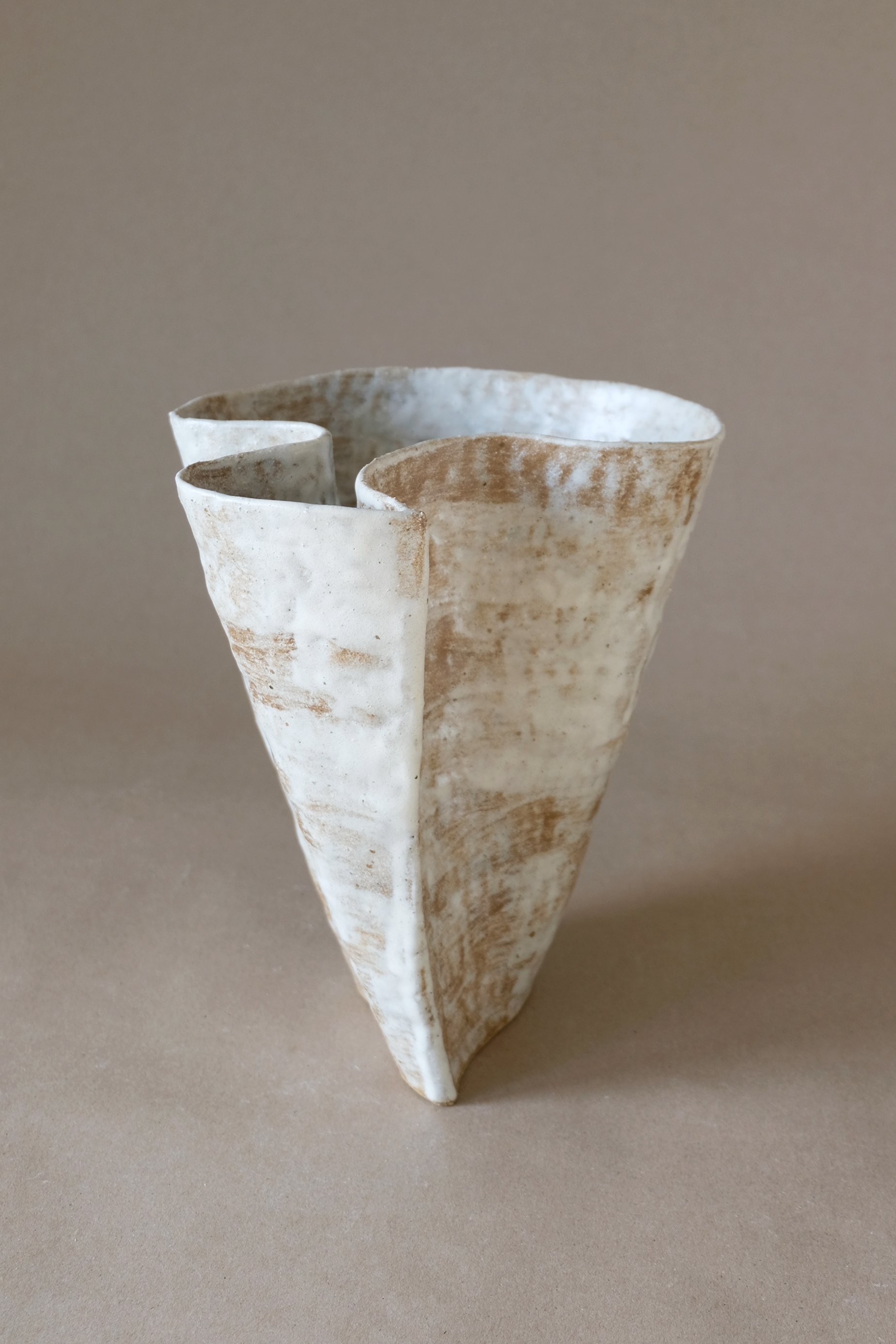  Stoneware (glazed) Height: 24 cm 