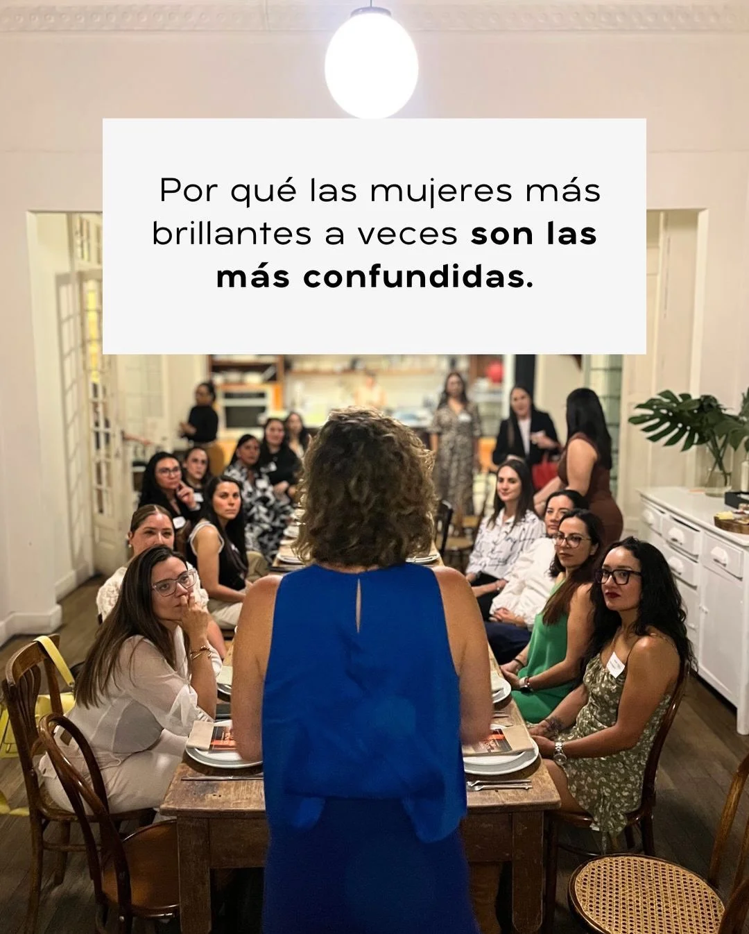 &iquest;Por qu&eacute; te sientes estancada si tienes toda la informaci&oacute;n?

Nos vendieron la idea de que para tomar una buena decisi&oacute;n hay que analizar todas las variables. Pero cuando eres una mujer brillante, tu mente es experta en cr