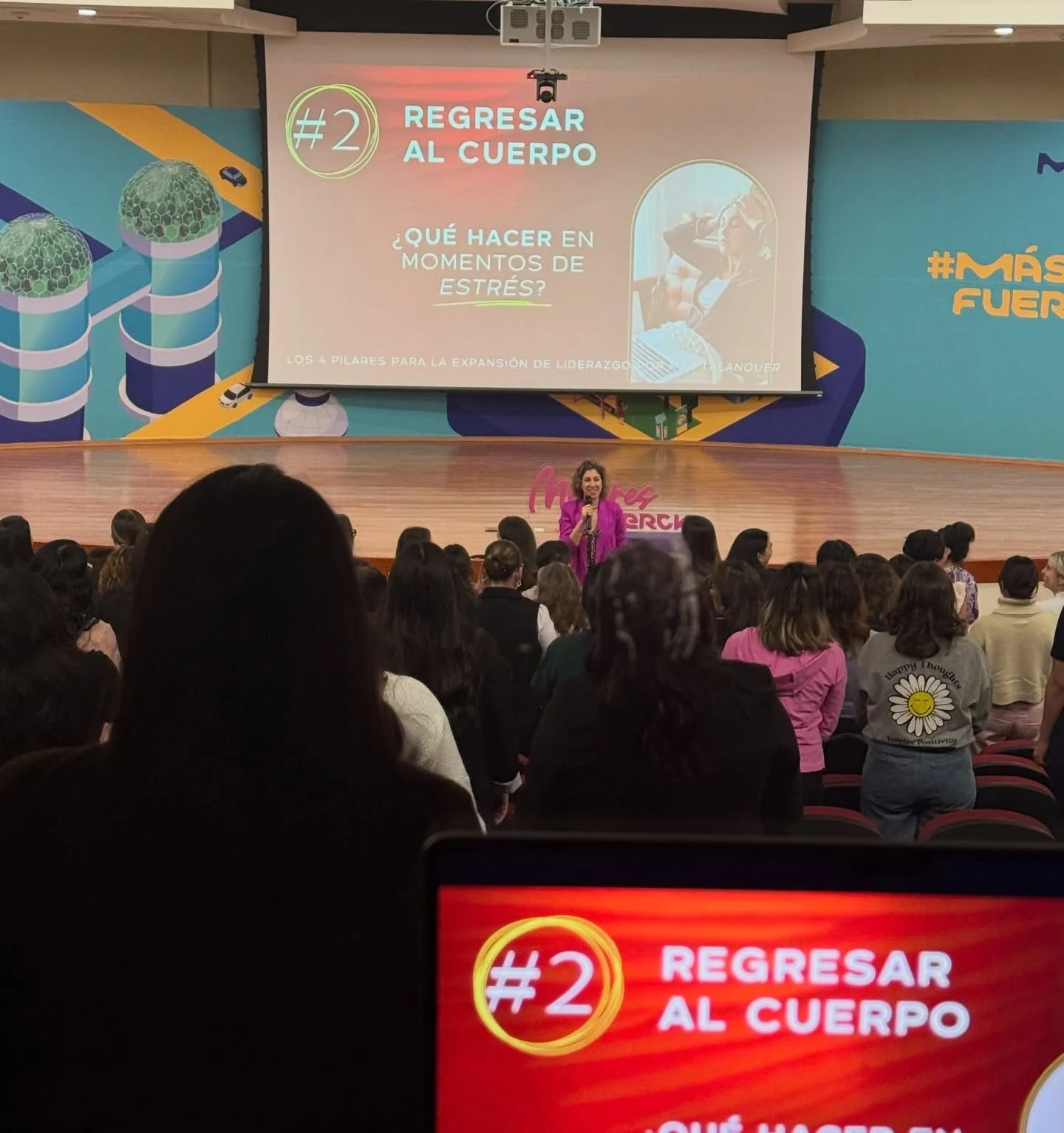 Liderazgo m&aacute;s all&aacute; de la perfecci&oacute;n, el estr&eacute;s y la autoexigencia. 

Hace poco tuve el honor de estar en #merckm&eacute;xico , compartiendo una conferencia dise&ntilde;ada para lo que yo llamo: Deshechizar el Liderazgo Fem