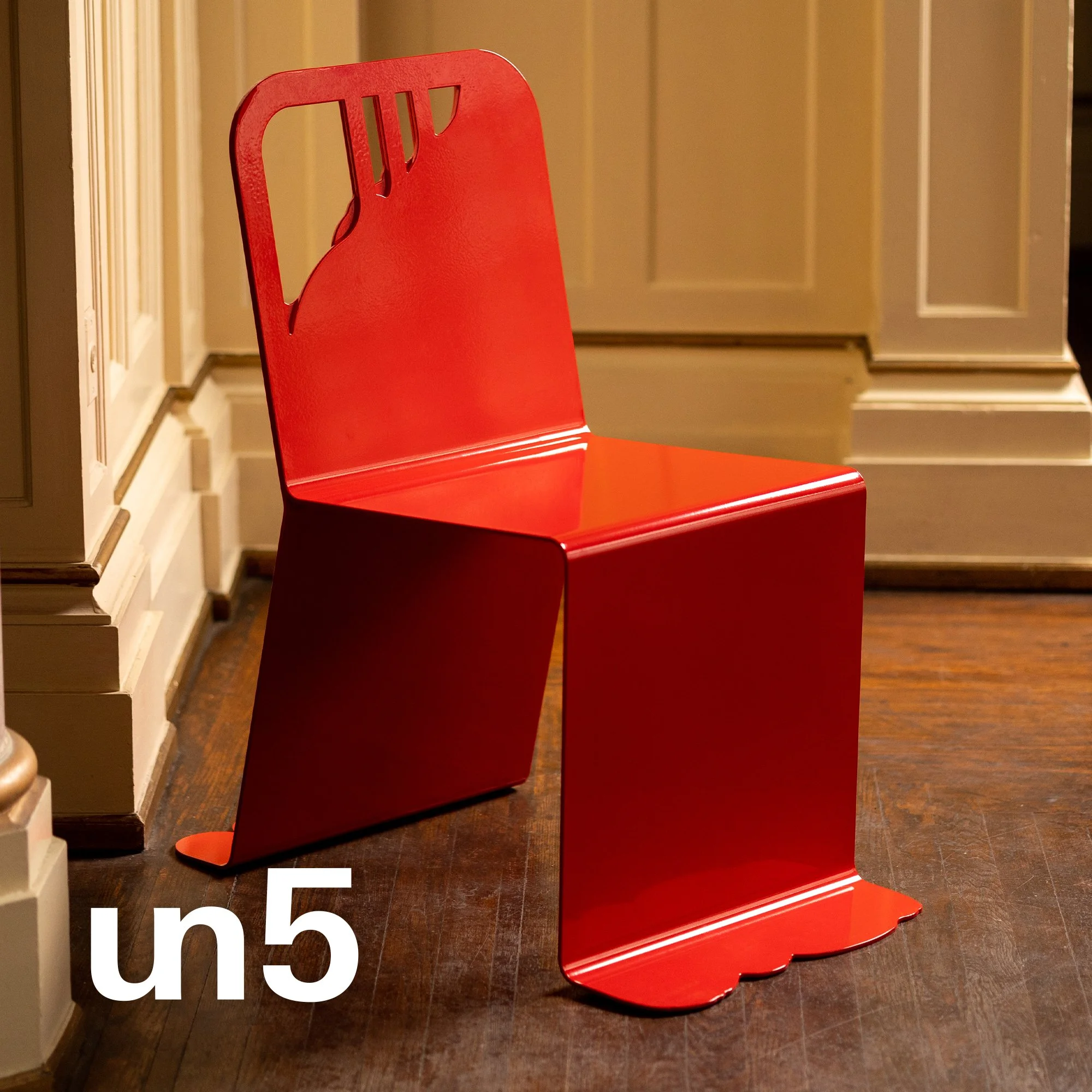 un5 Drip Chair