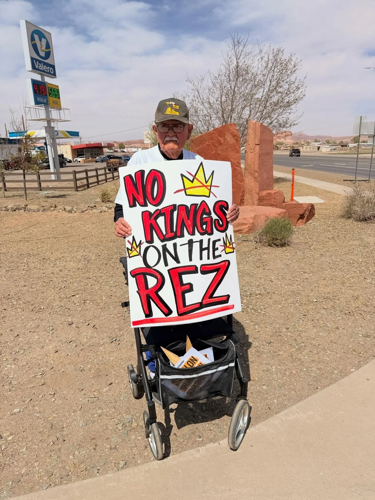 This is what democracy looks like! Power to the People! #NoKings ❌👑

#NoKingsWhiteMountainApacheAZ
#NoKingsHopiAZ
#NoKingsWindowRockNavajoNation
#NoKingsKayentaNavajoNation
